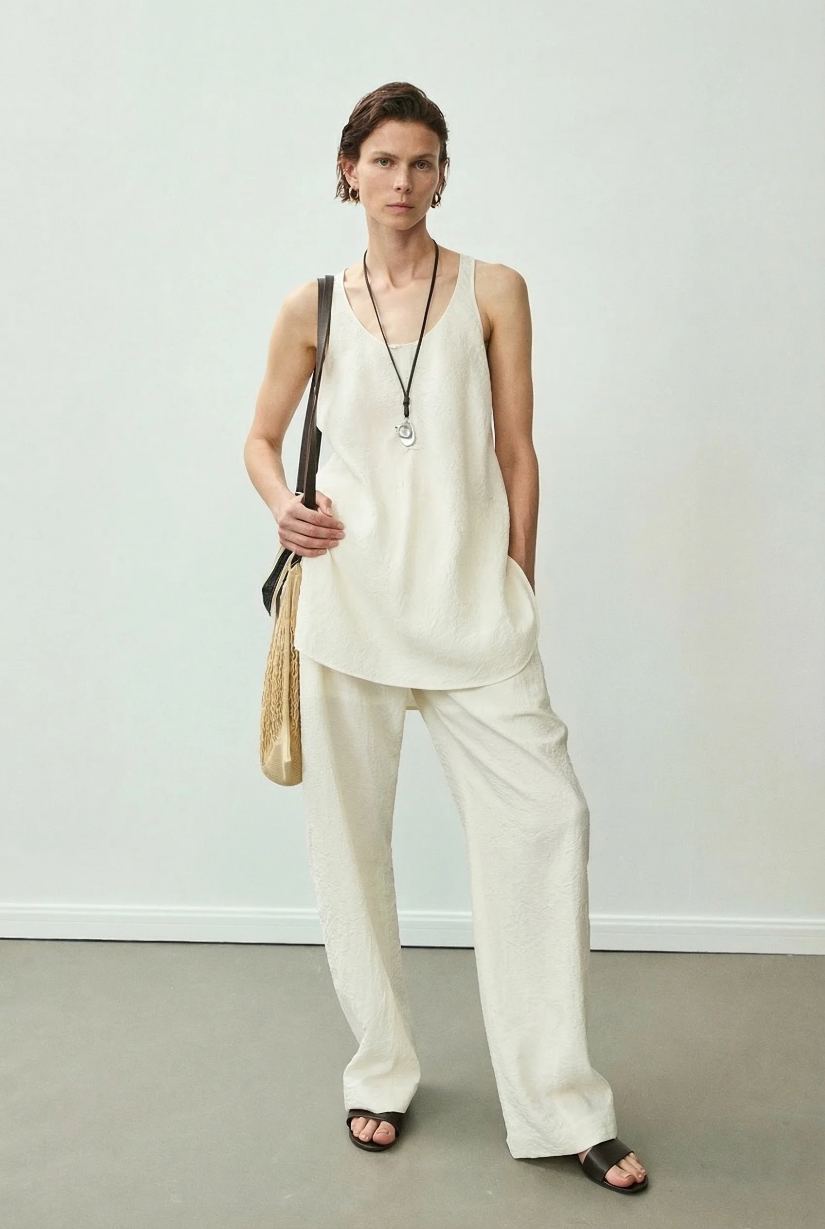 Dry Silk Crepe Three-Piece Set - Image 5