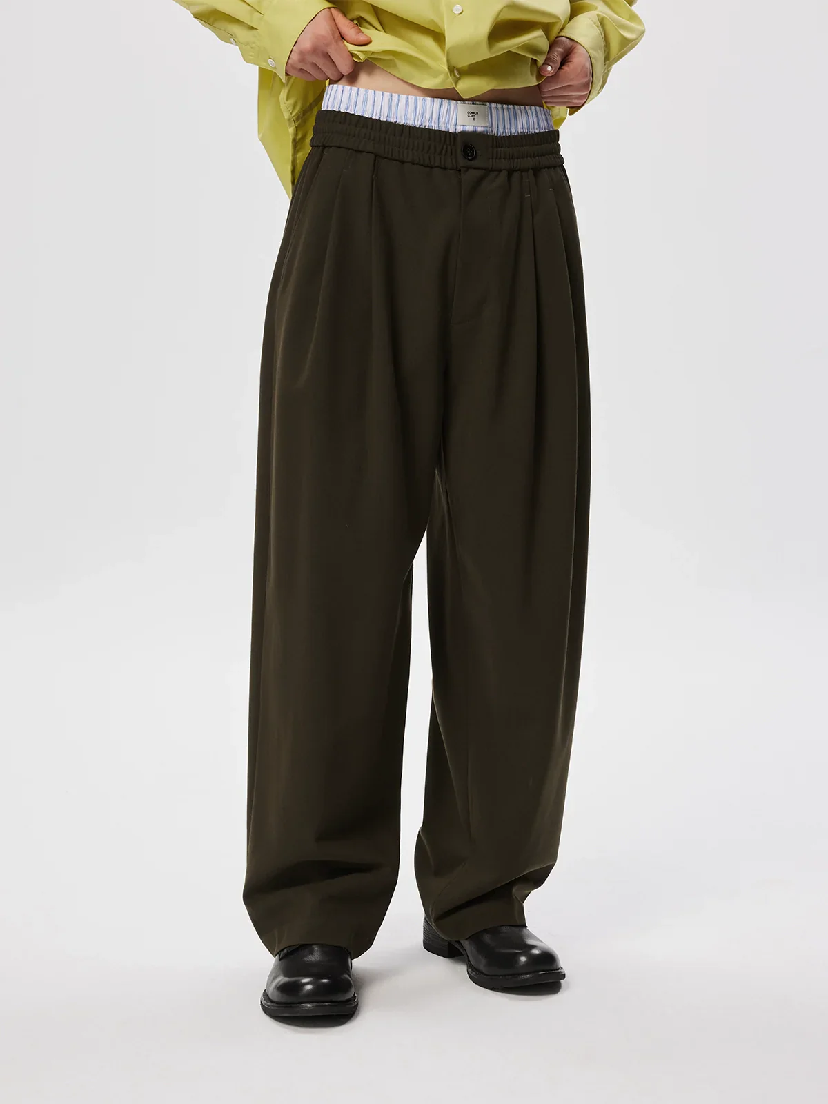 Easy Pleated Wool-Blend Trousers