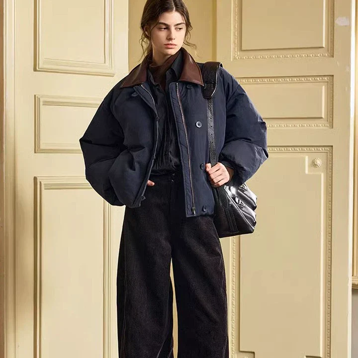 Elegant Contrast Collar Puffer Jacket - Image 3