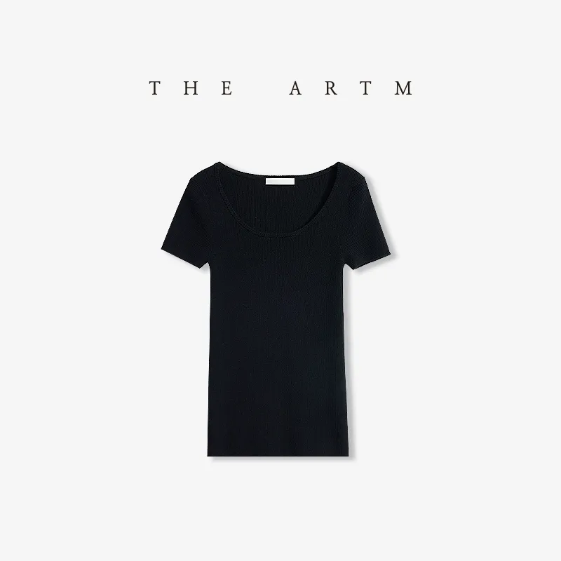 Elegant Essential Short-Sleeve Top