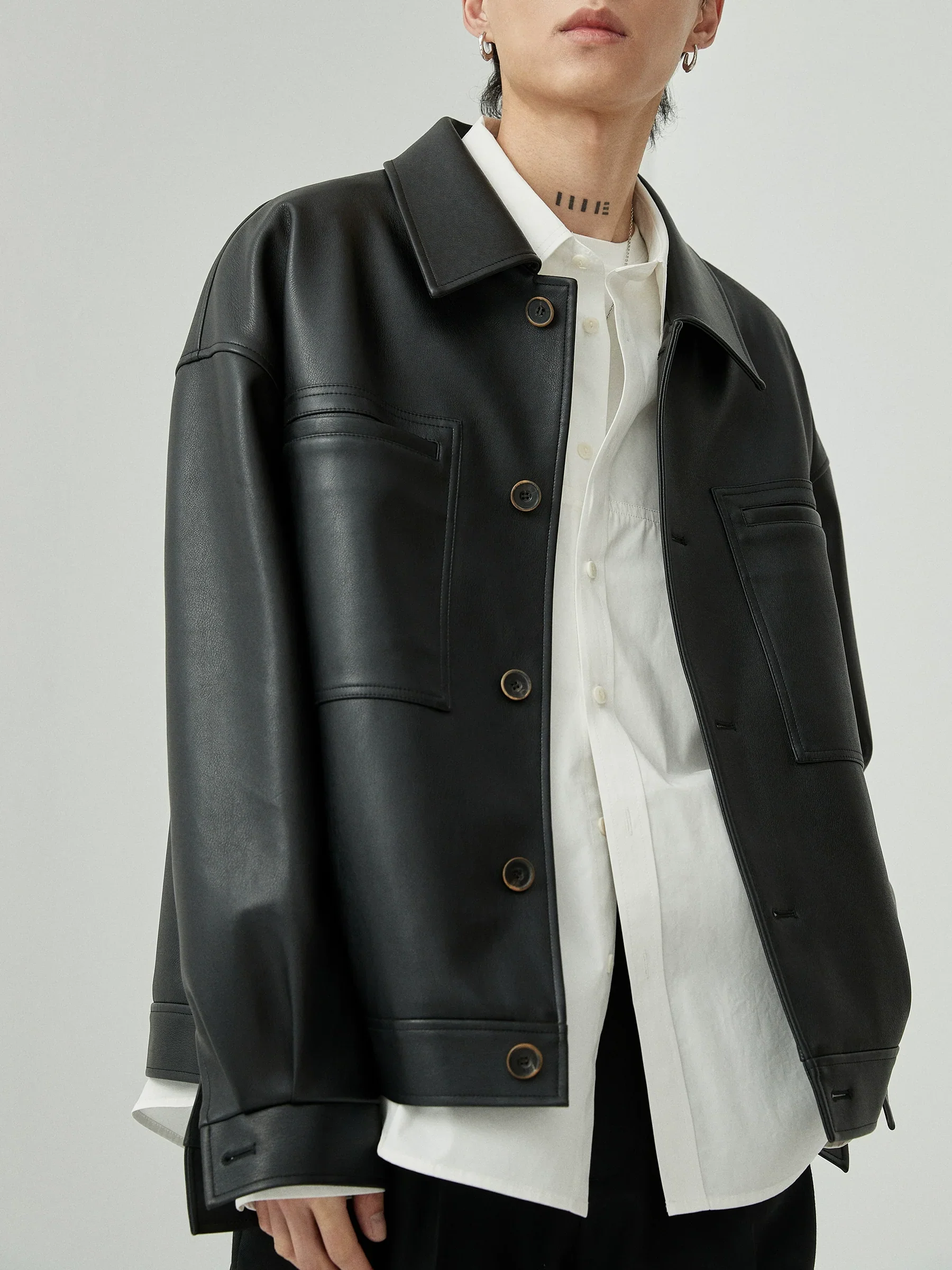 Elegant Faux Leather Jacket - Image 4