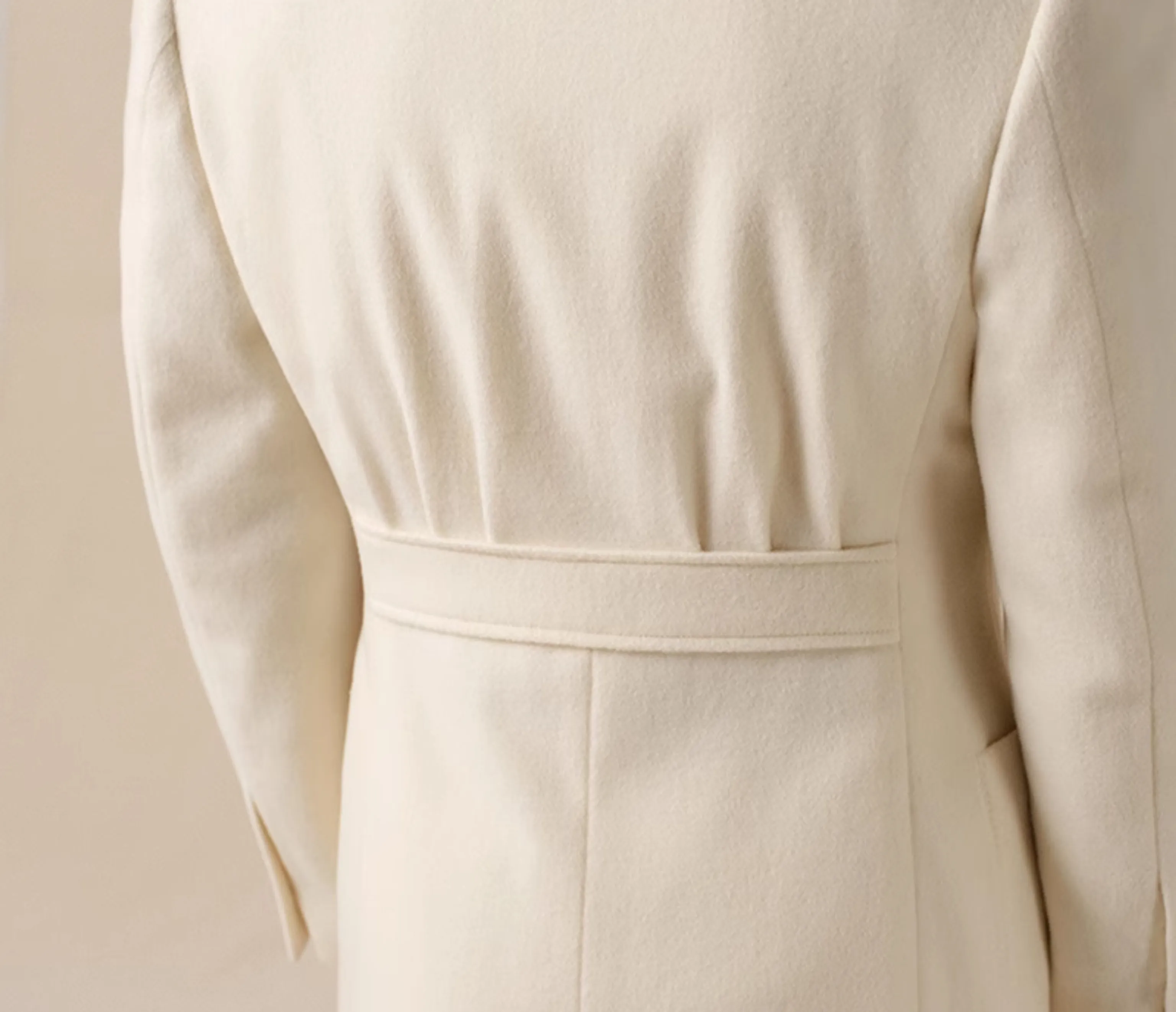 Elegant Retro Double-Breasted Suit - Image 5