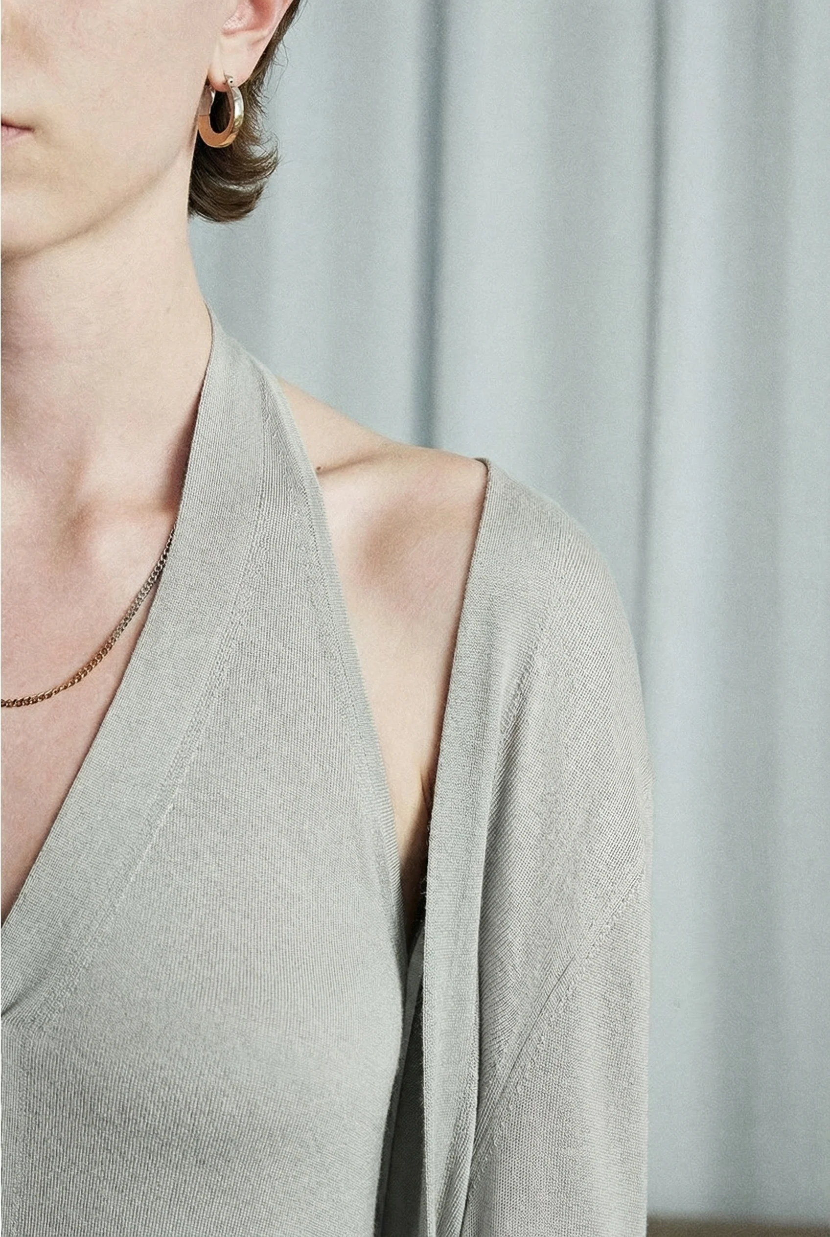 Elegant Vest Cardigan Set - Image 6
