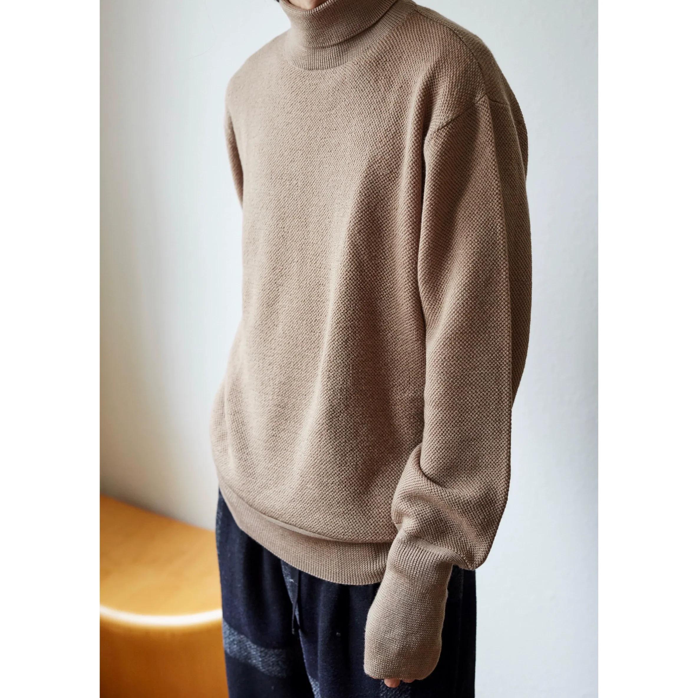 Elegant Wool Turtleneck Sweater - Image 2