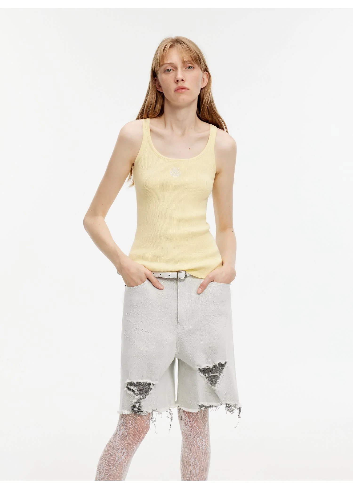 Embroidered Contrast Vest - Image 3