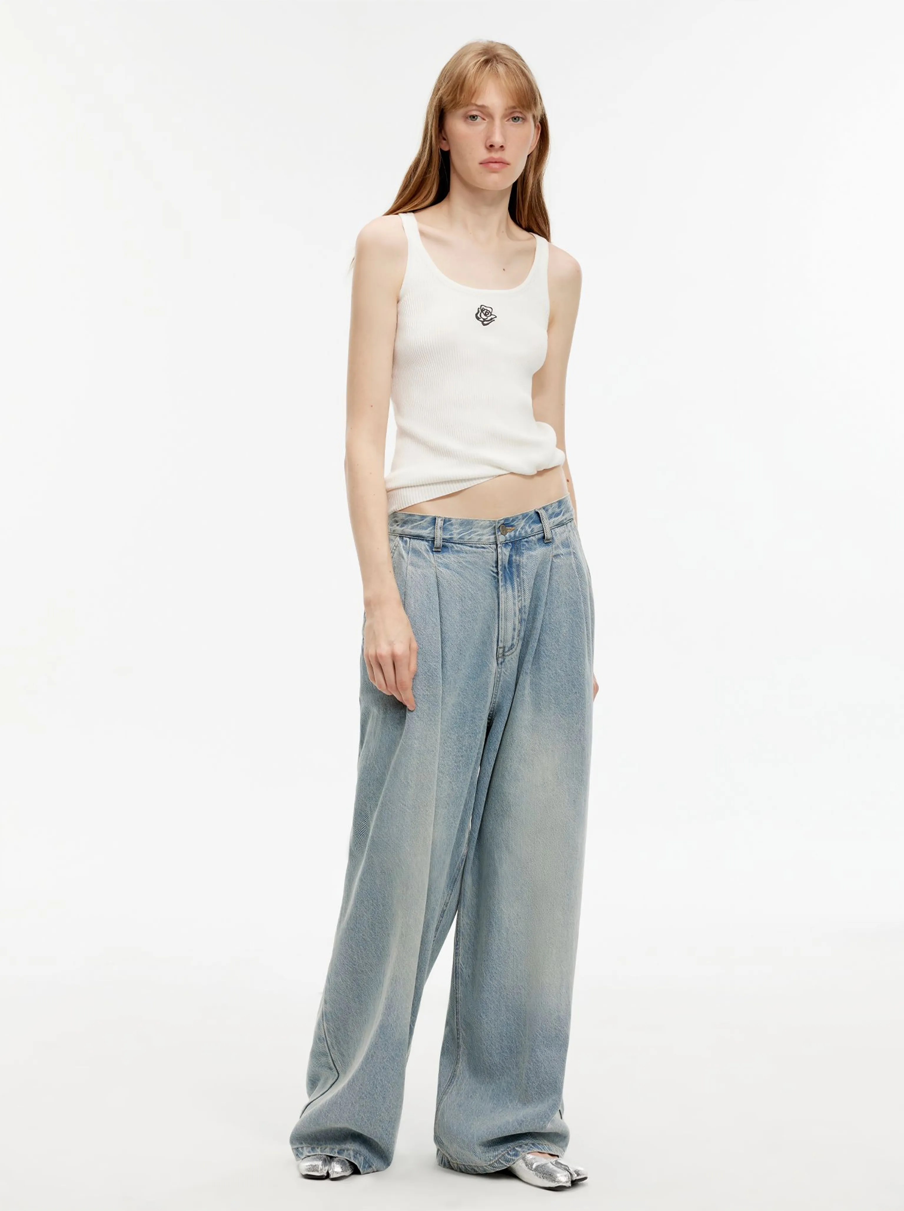 Embroidered Contrast Vest - Image 8