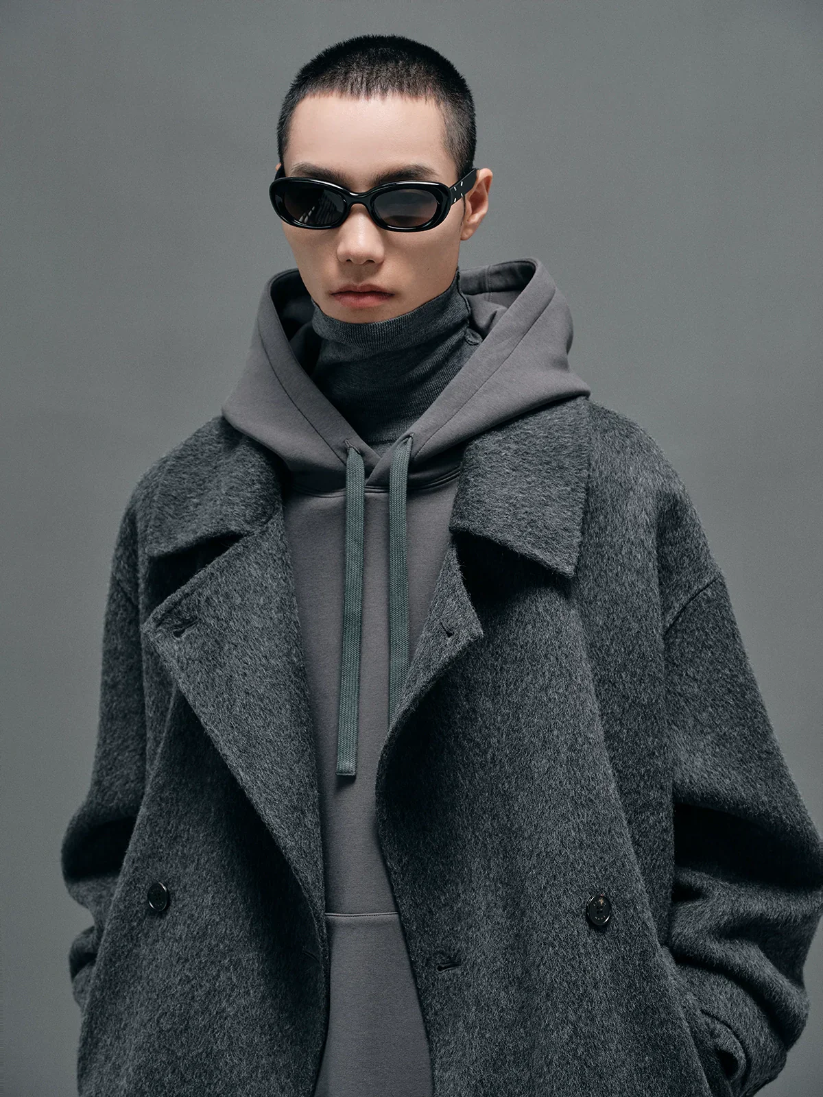 Embroidered Hooded Sweatshirt and Straight-Leg Cropped Pants - Image 2