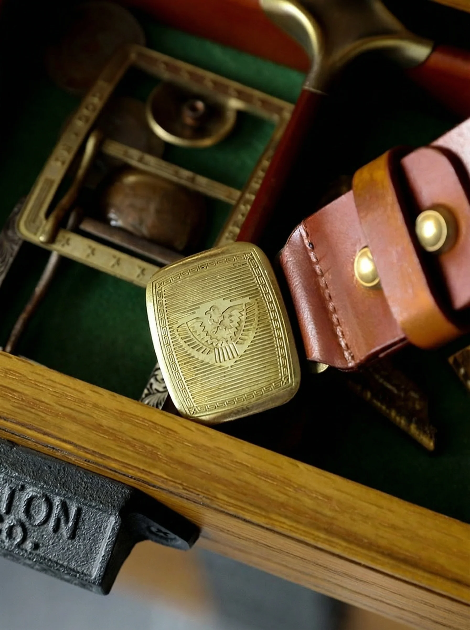 Engraved Brass Buckle Leather Belt - Image 9