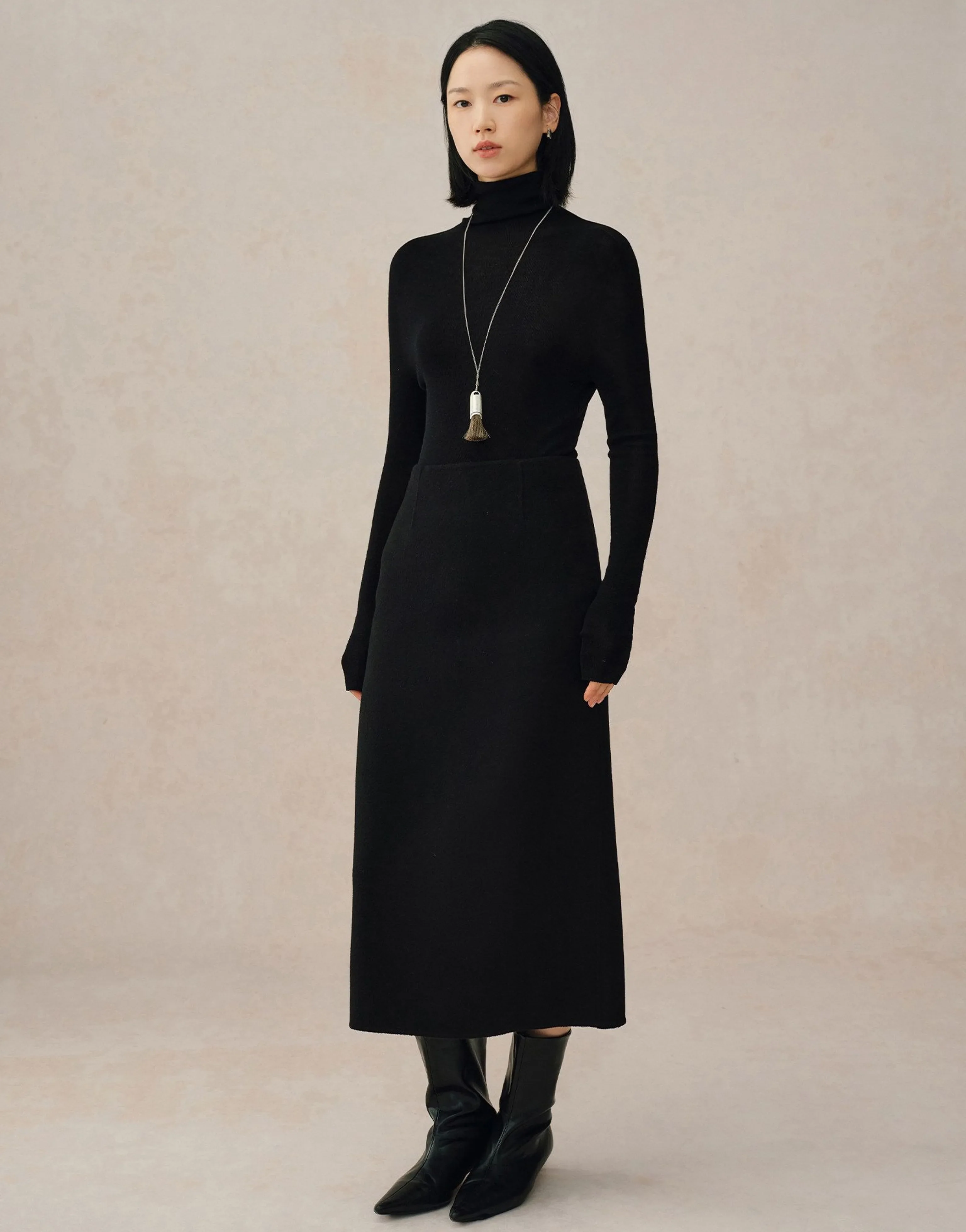 Fine Cashmere Slim Turtleneck - Image 7