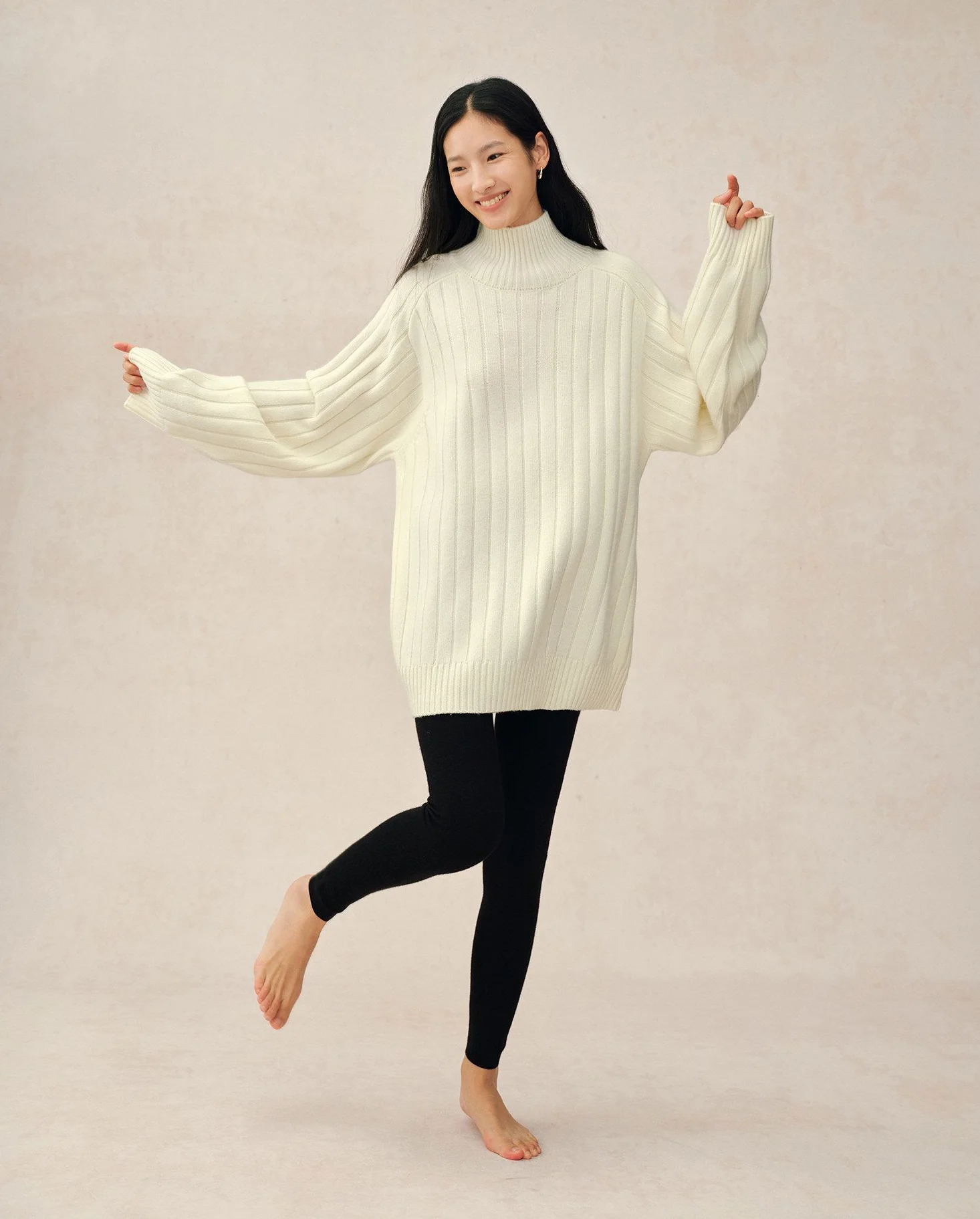 Fine Cashmere Thermal Leggings - Image 6