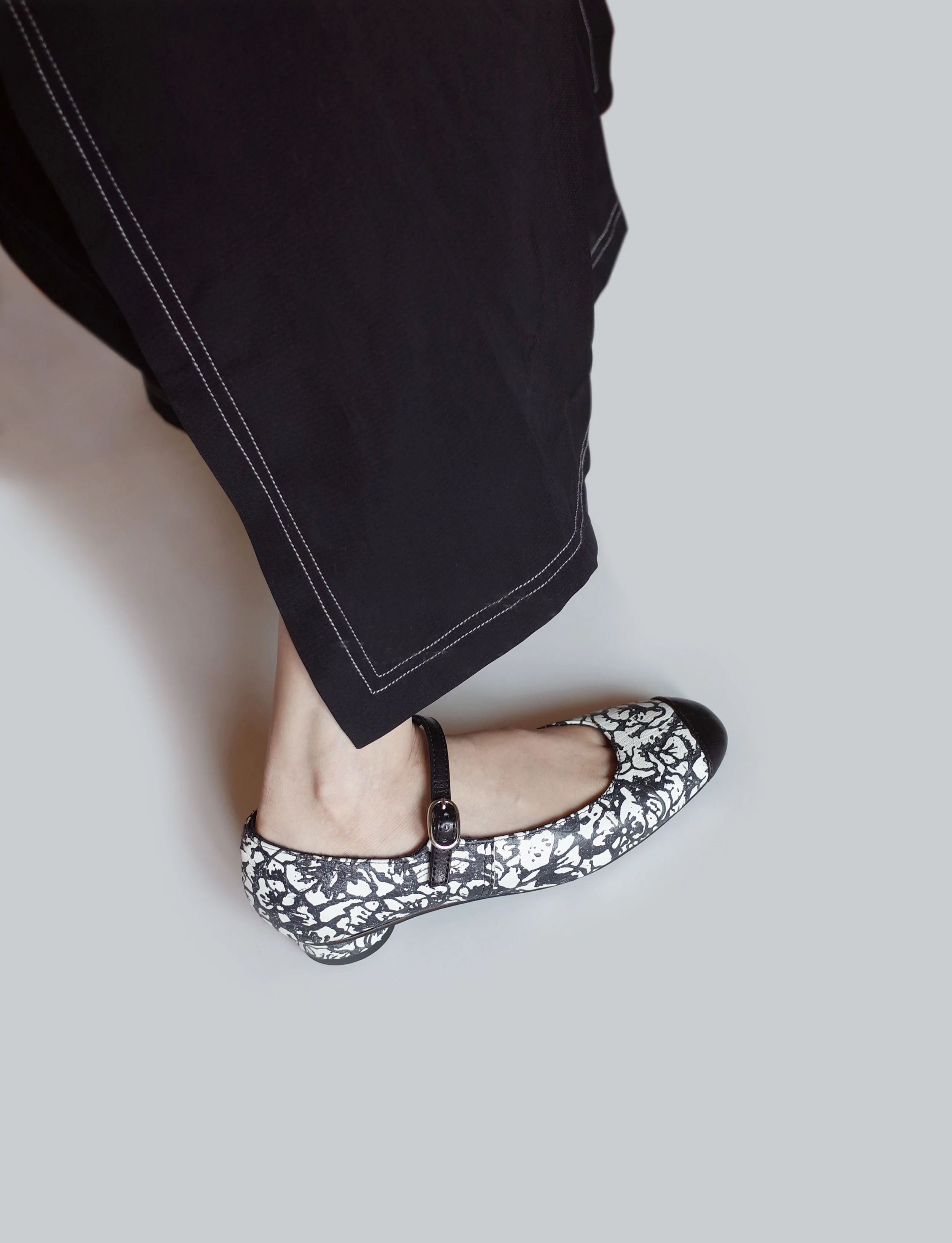 Floral Pattern Mary Jane Shoes - Image 3
