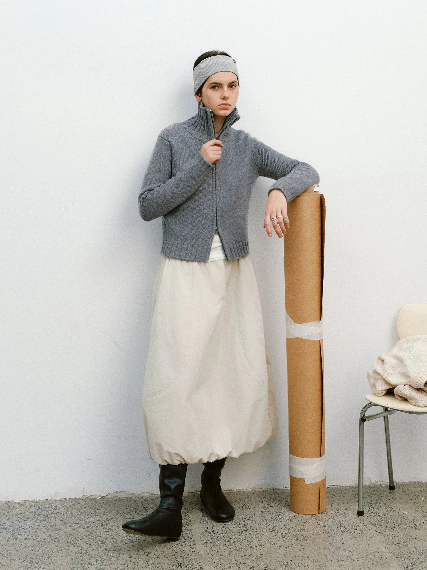 Flying Bird High-Neck Wool Zip Cardigan - Image 4