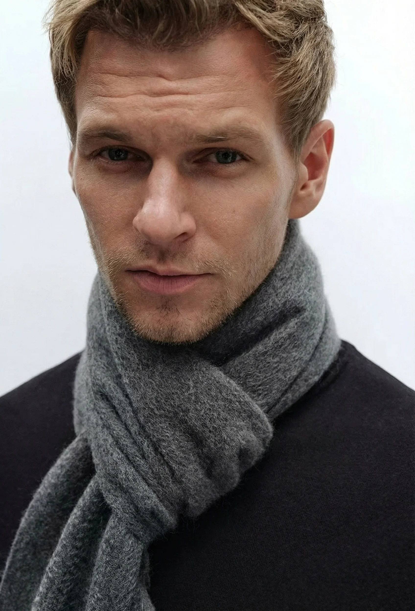 Fringed Wool Scarf - Image 3