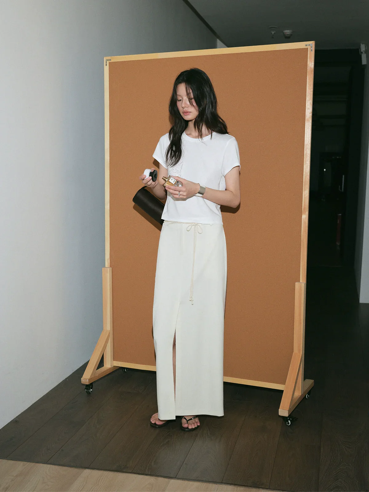 Front-Slit Drawstring Column Skirt - Image 4