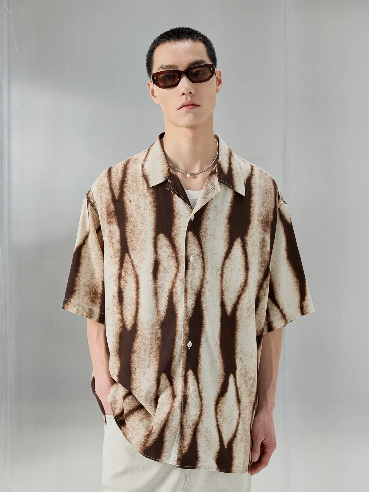 Gradient Abstract Camp-Collar Shirt - Image 2