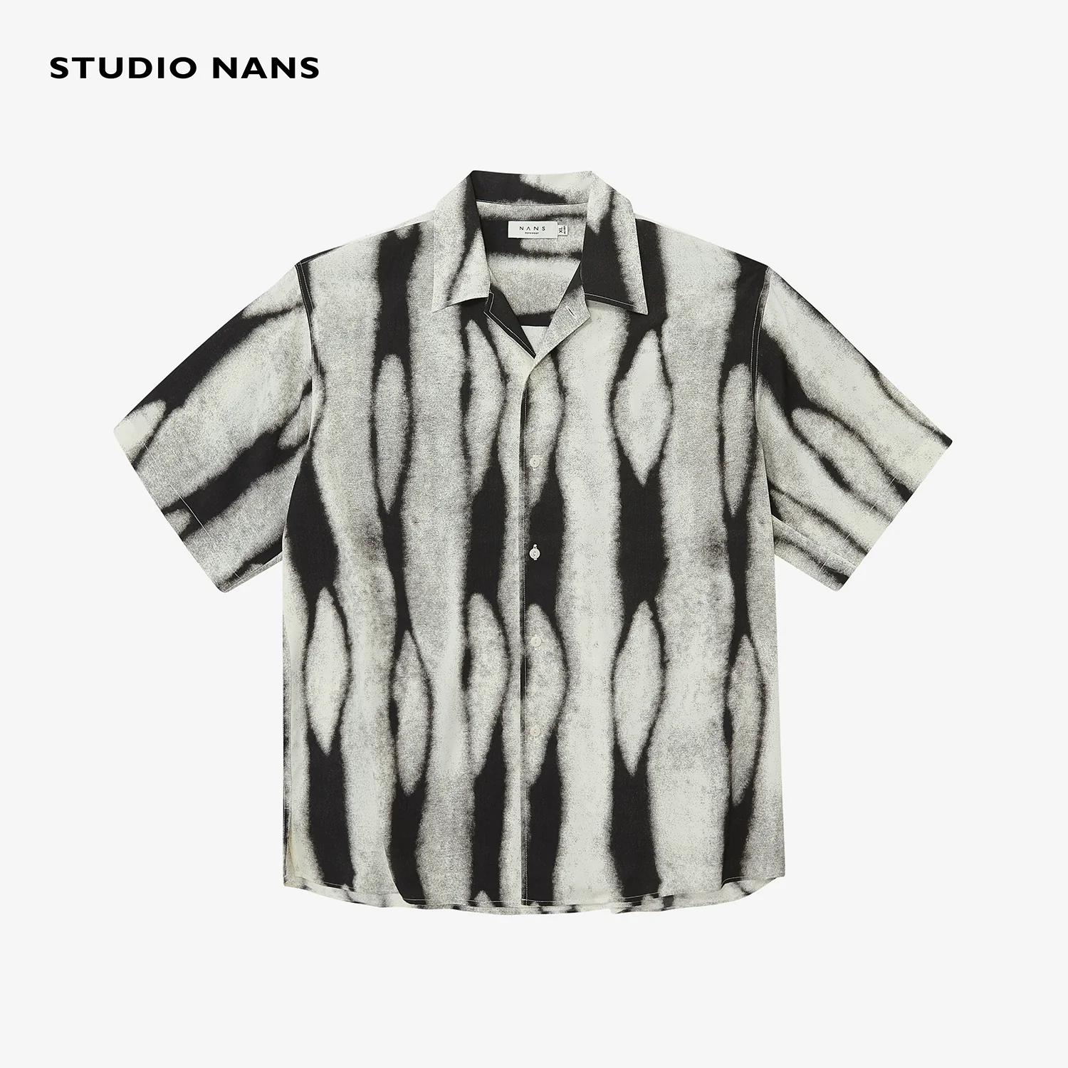 Gradient Abstract Camp-Collar Shirt - Image 5