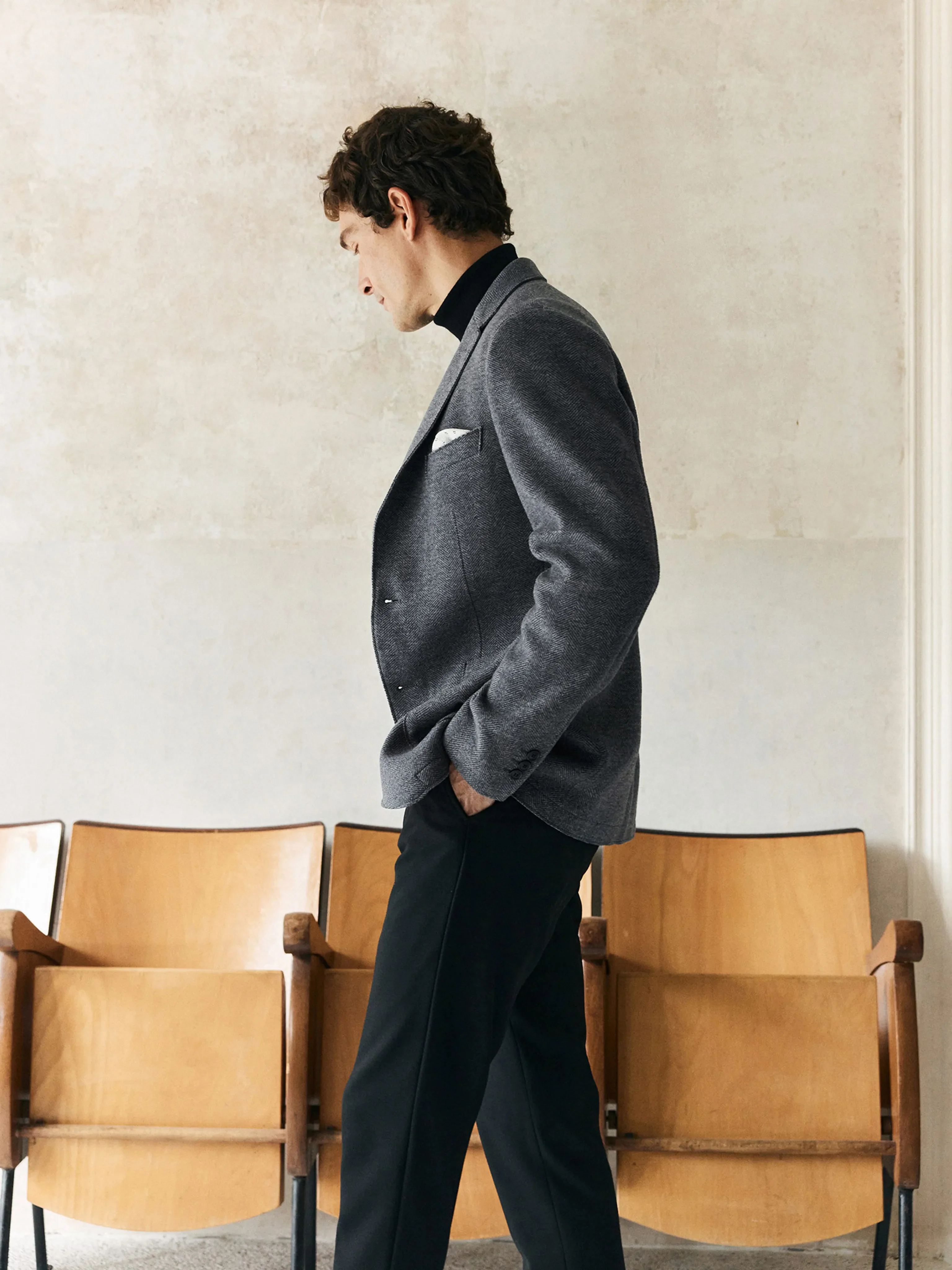 Grey Herringbone Knit Wool Blazer - Image 5