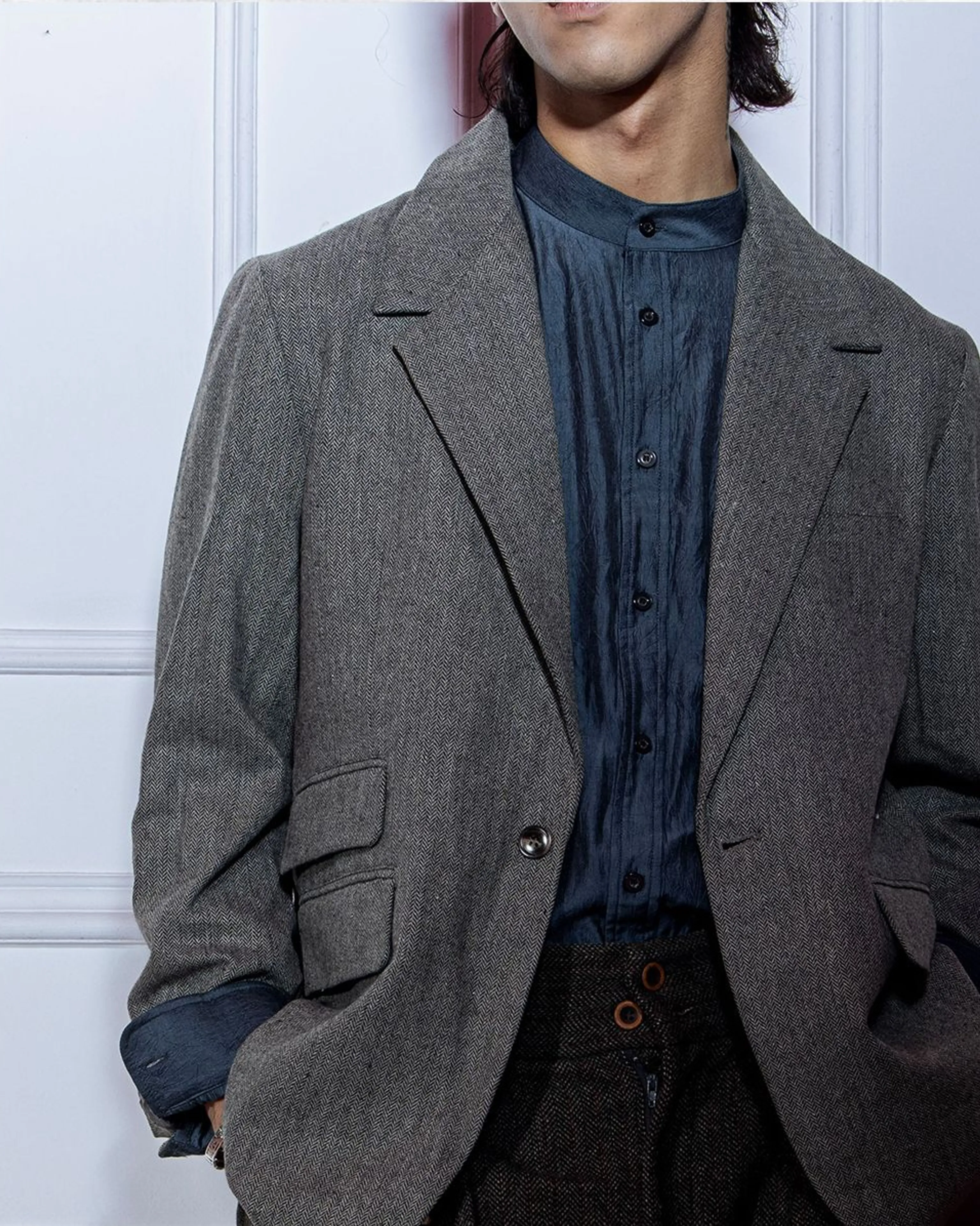 Grey Herringbone Tweed Blazer - Image 6