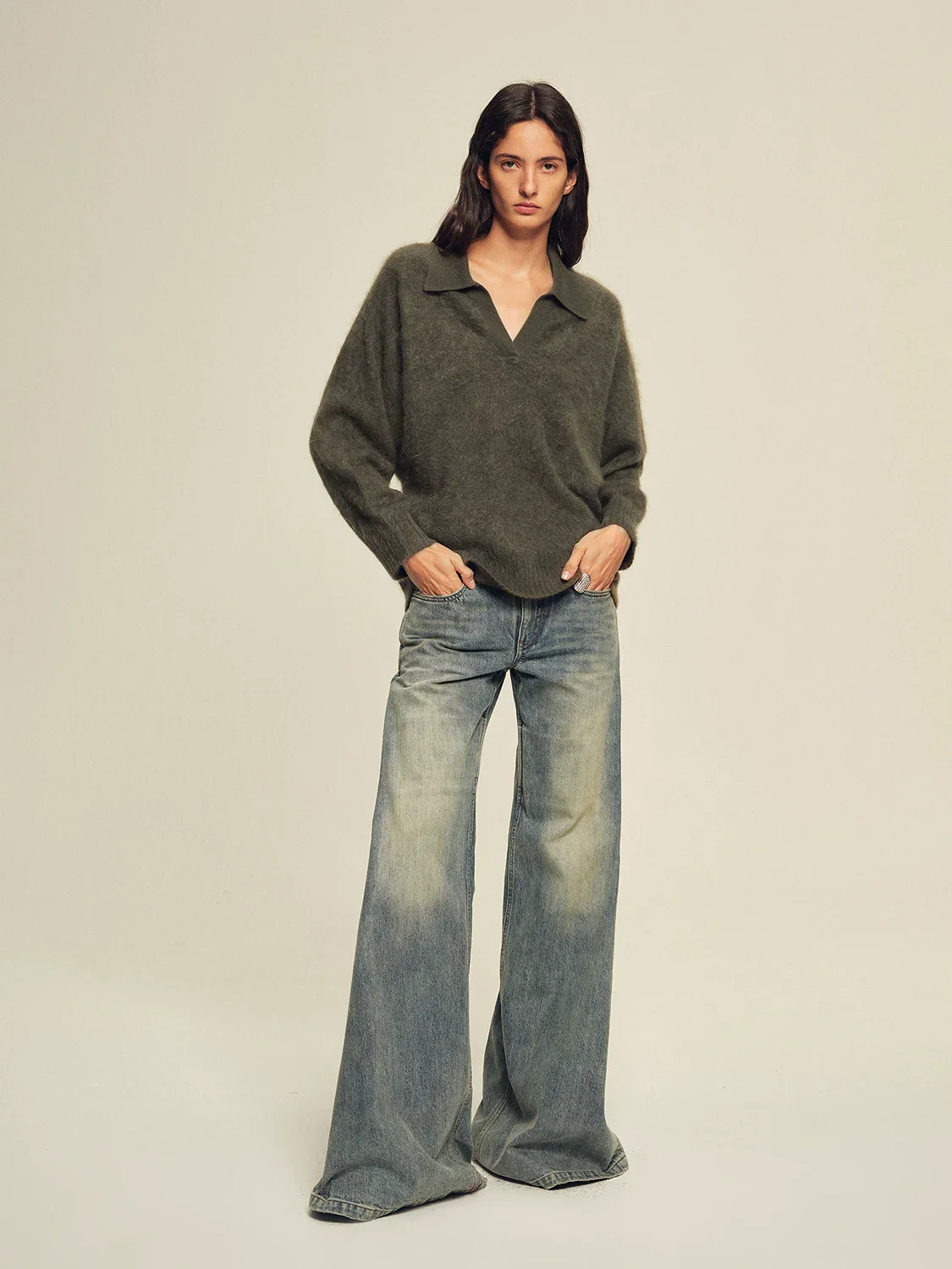 Heavy-Wash Ultra Wide-Leg Jeans - Image 4