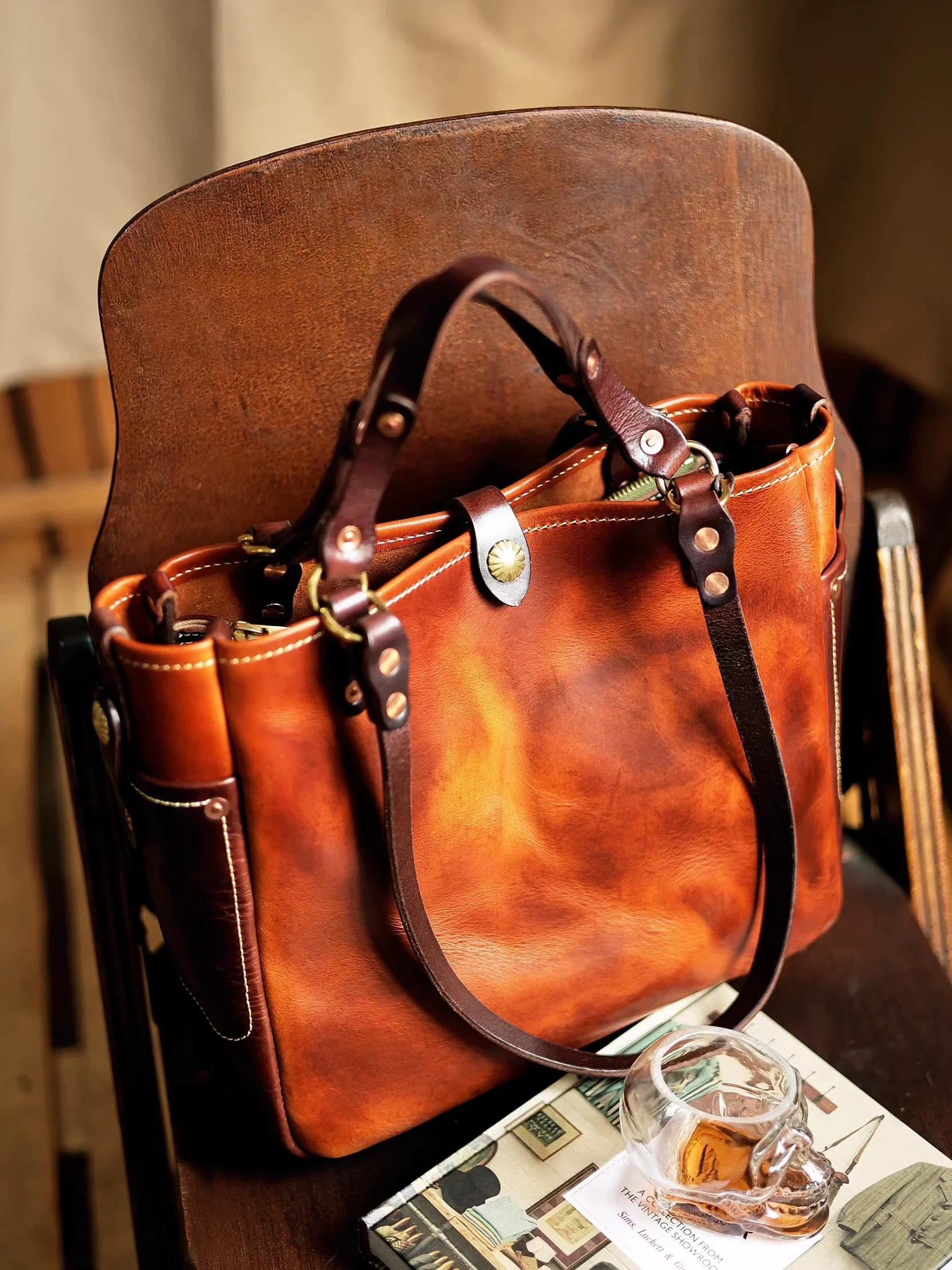 Heritage Leather Tote - Image 4