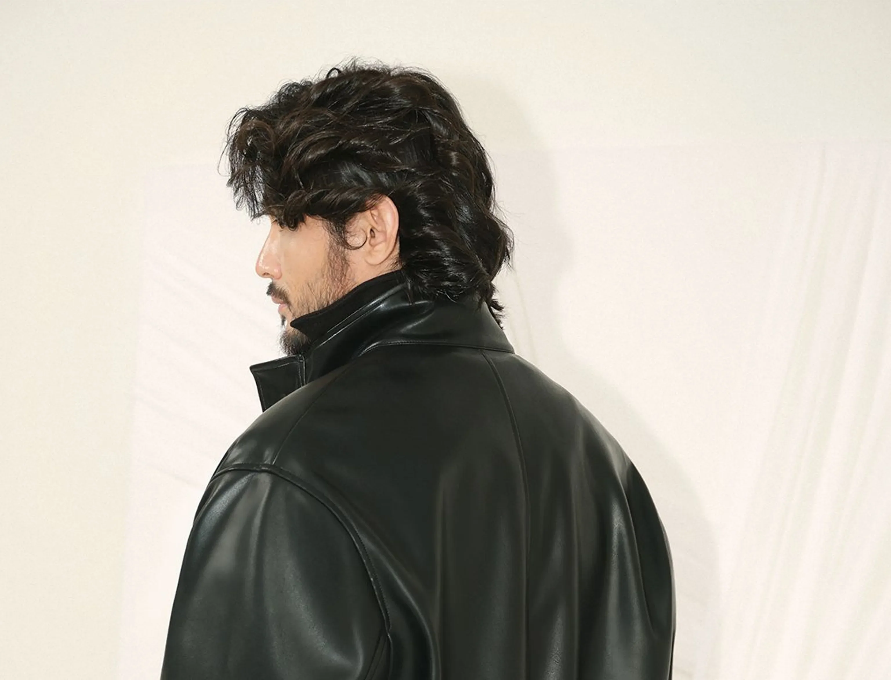 High-Collared Faux Leather Jacket - Image 3
