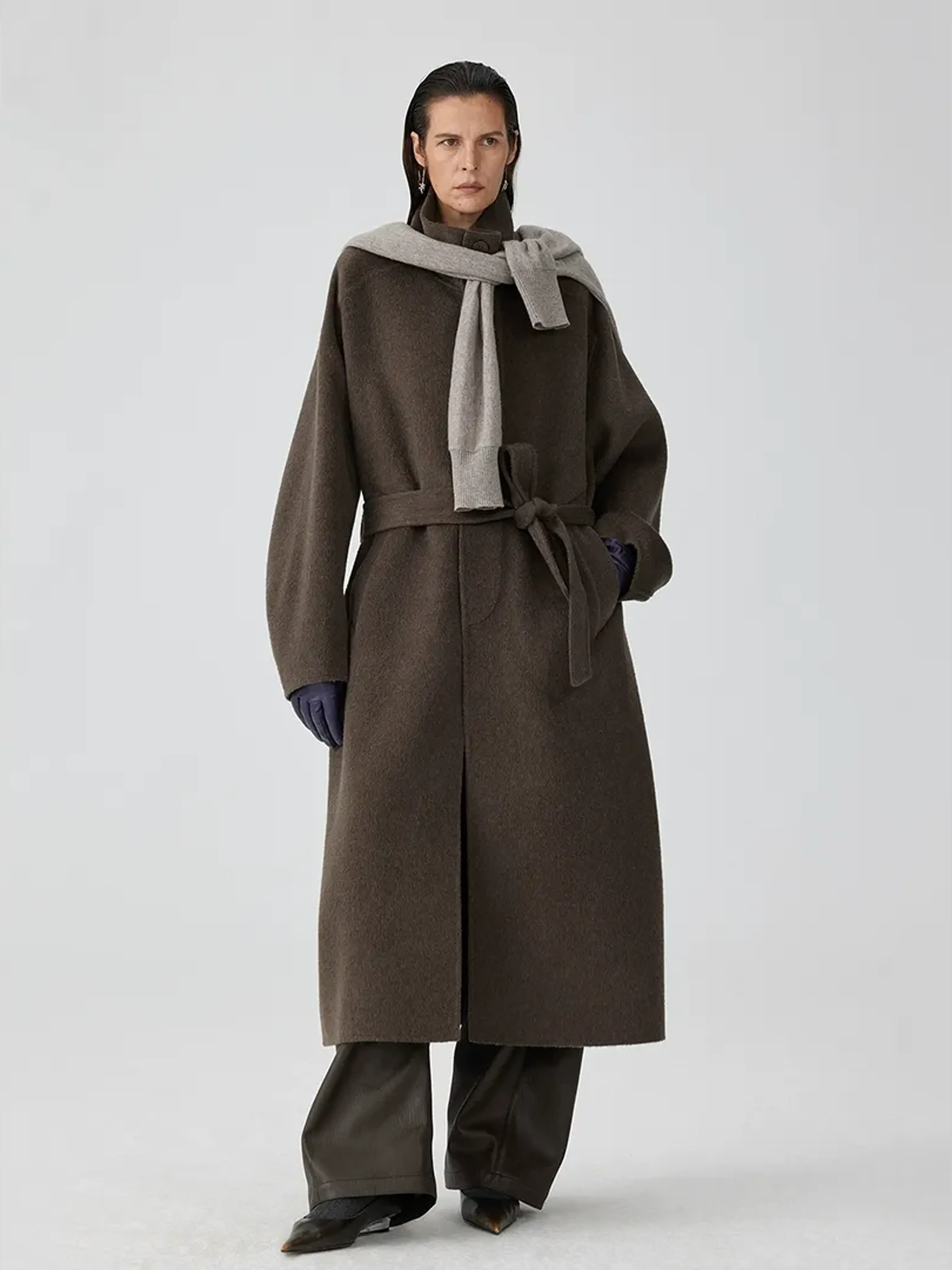 High-Neck Wool Coat - Image 5