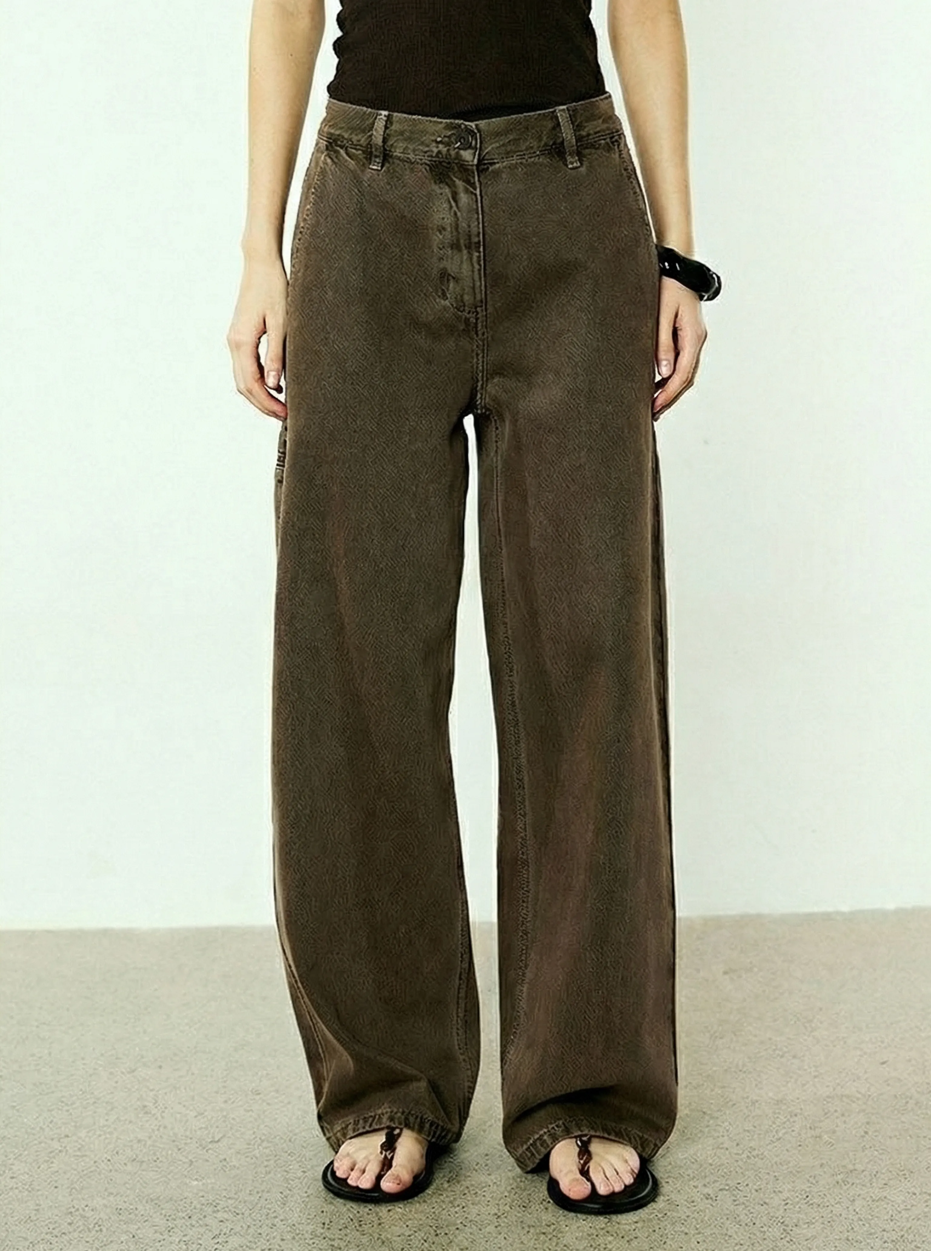 High-Rise Wide-Leg Jeans - Image 4