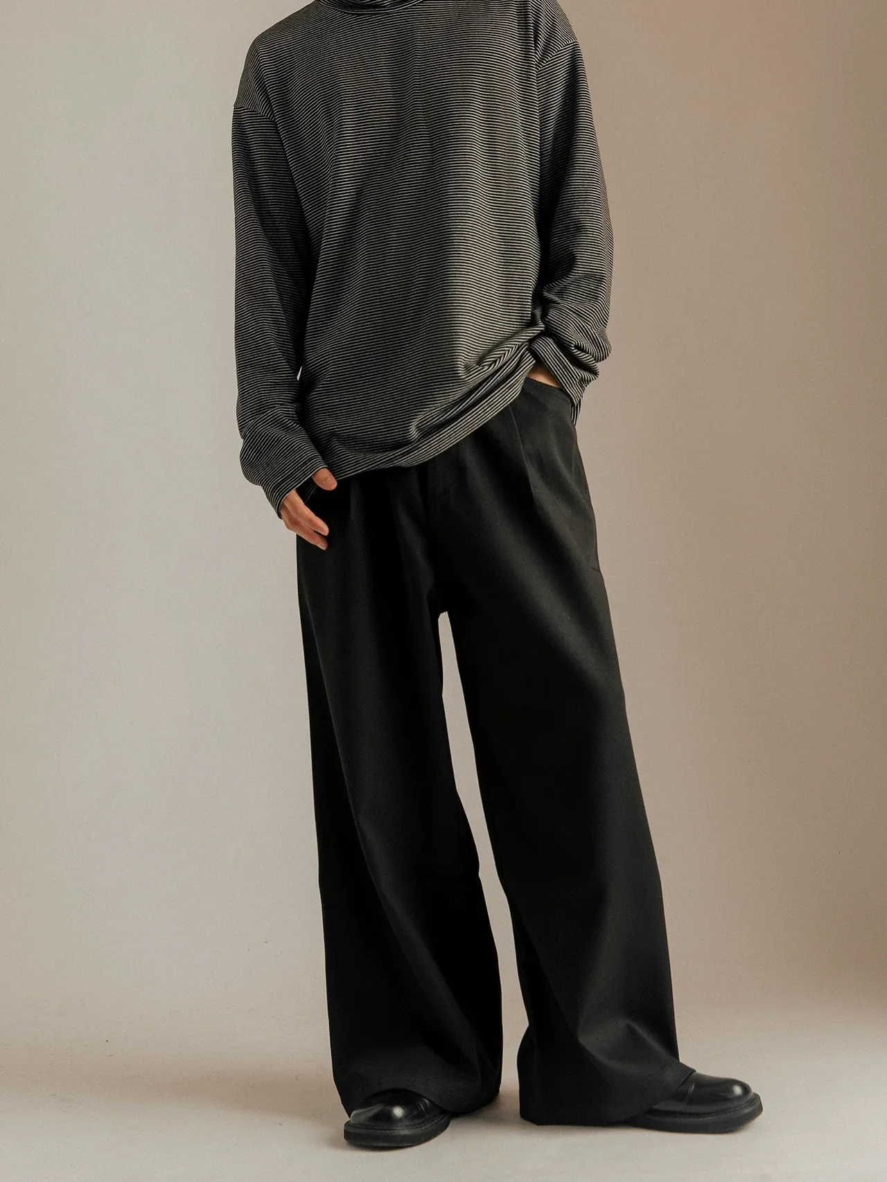 High-Rise Wide-Leg Trousers - Image 5