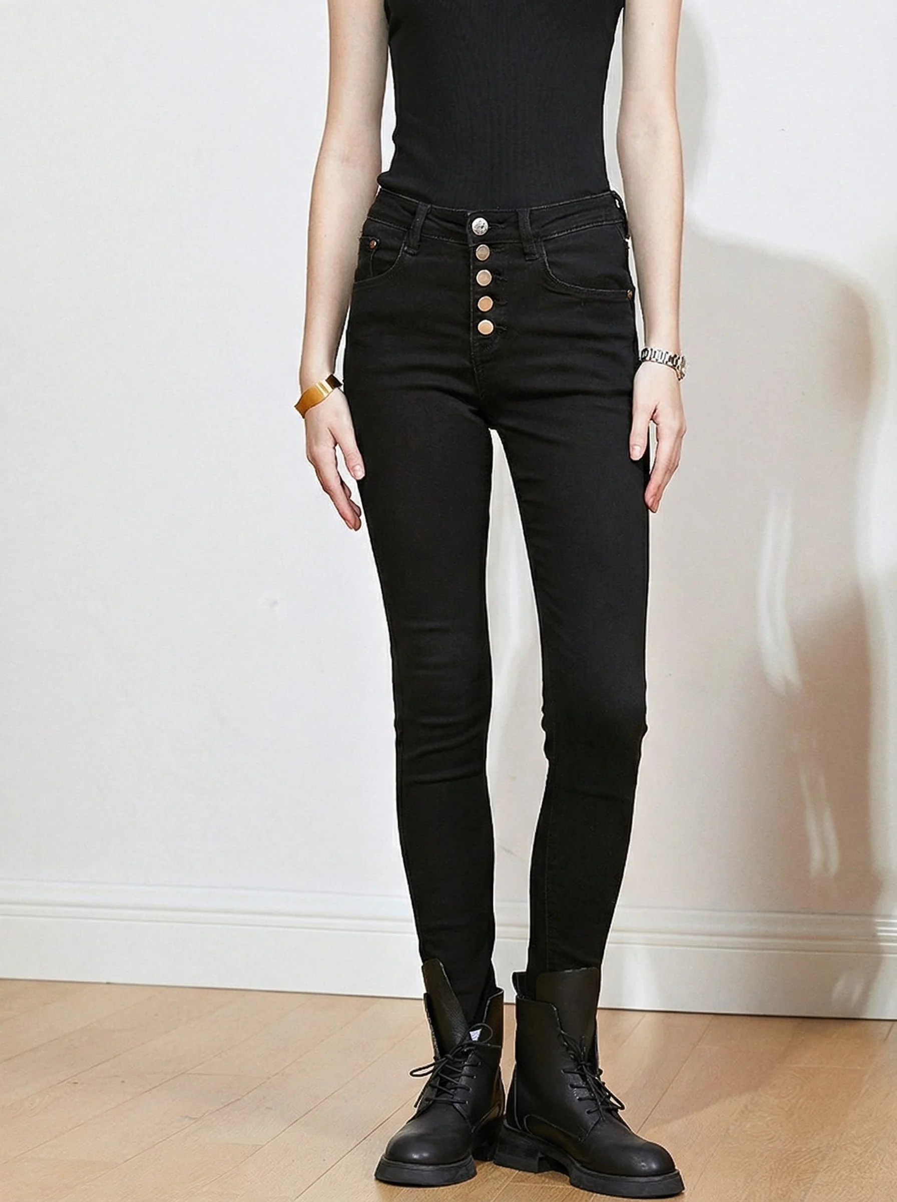 High-Waist Black Skinny Jeans - Image 4
