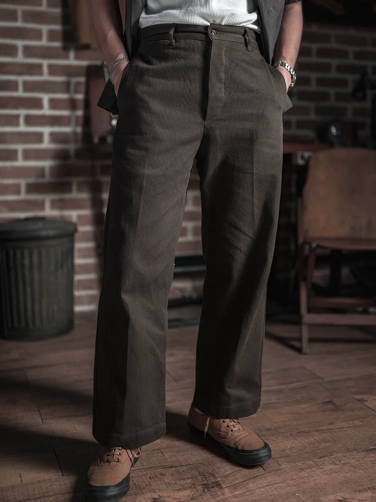 High-Waist Wide-Leg Corduroy Pants - Image 3