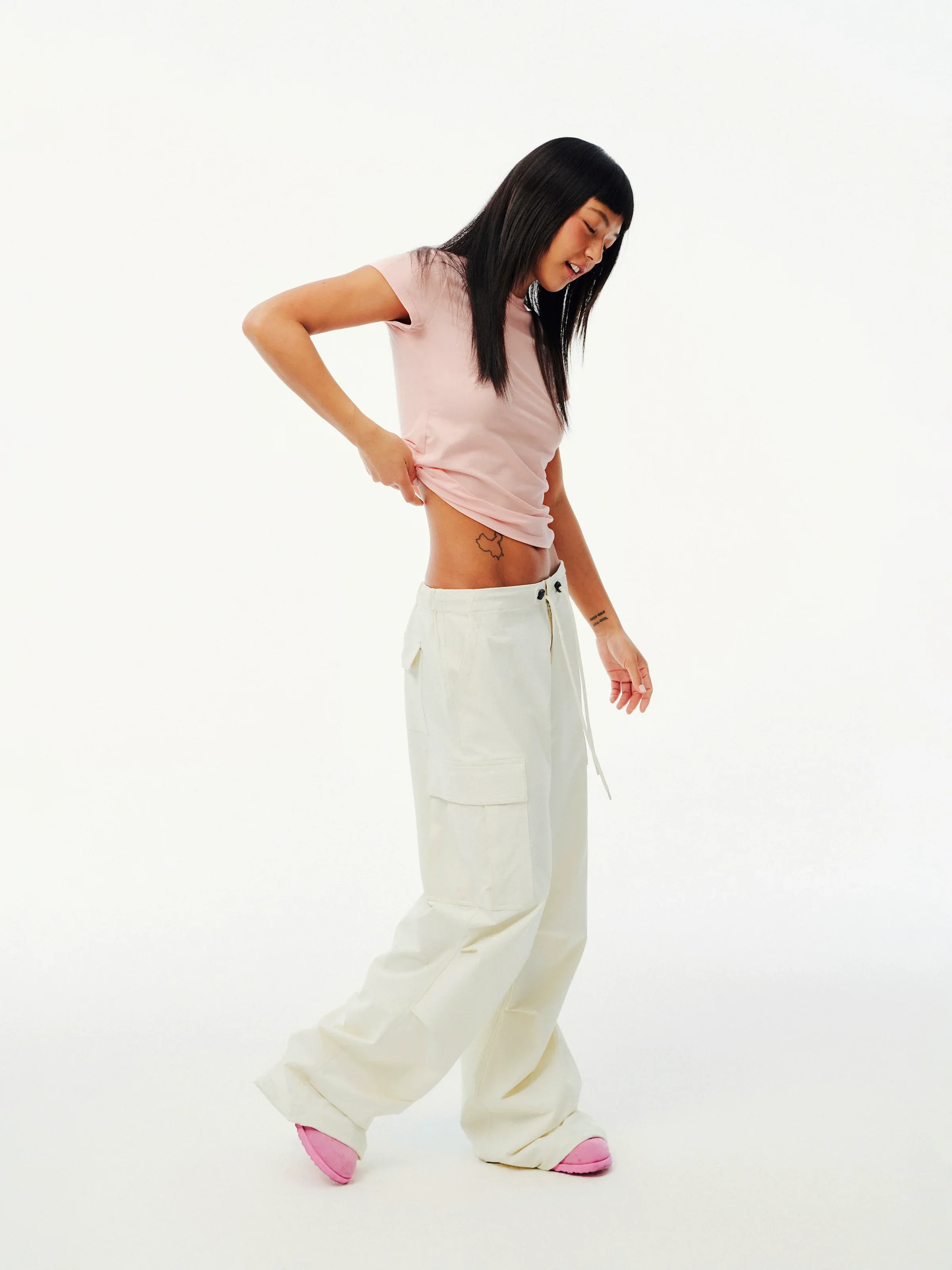 High-Waisted Wide-Leg Cargo Pants - Image 2