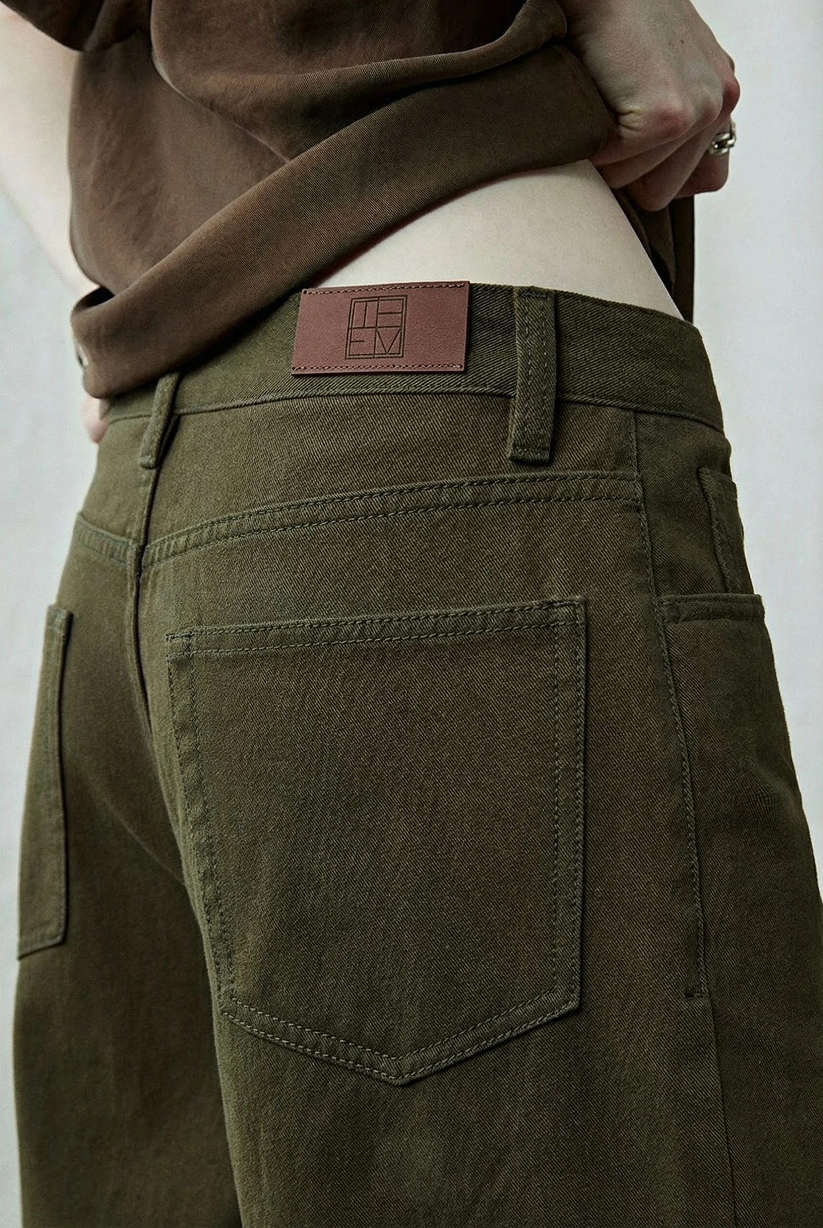 High Waisted Wide-Leg Jeans - Image 15