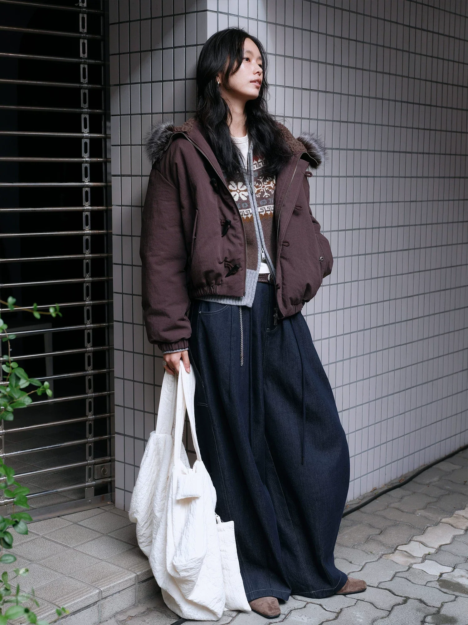 Indigo Lantern Denim Pants - Image 4