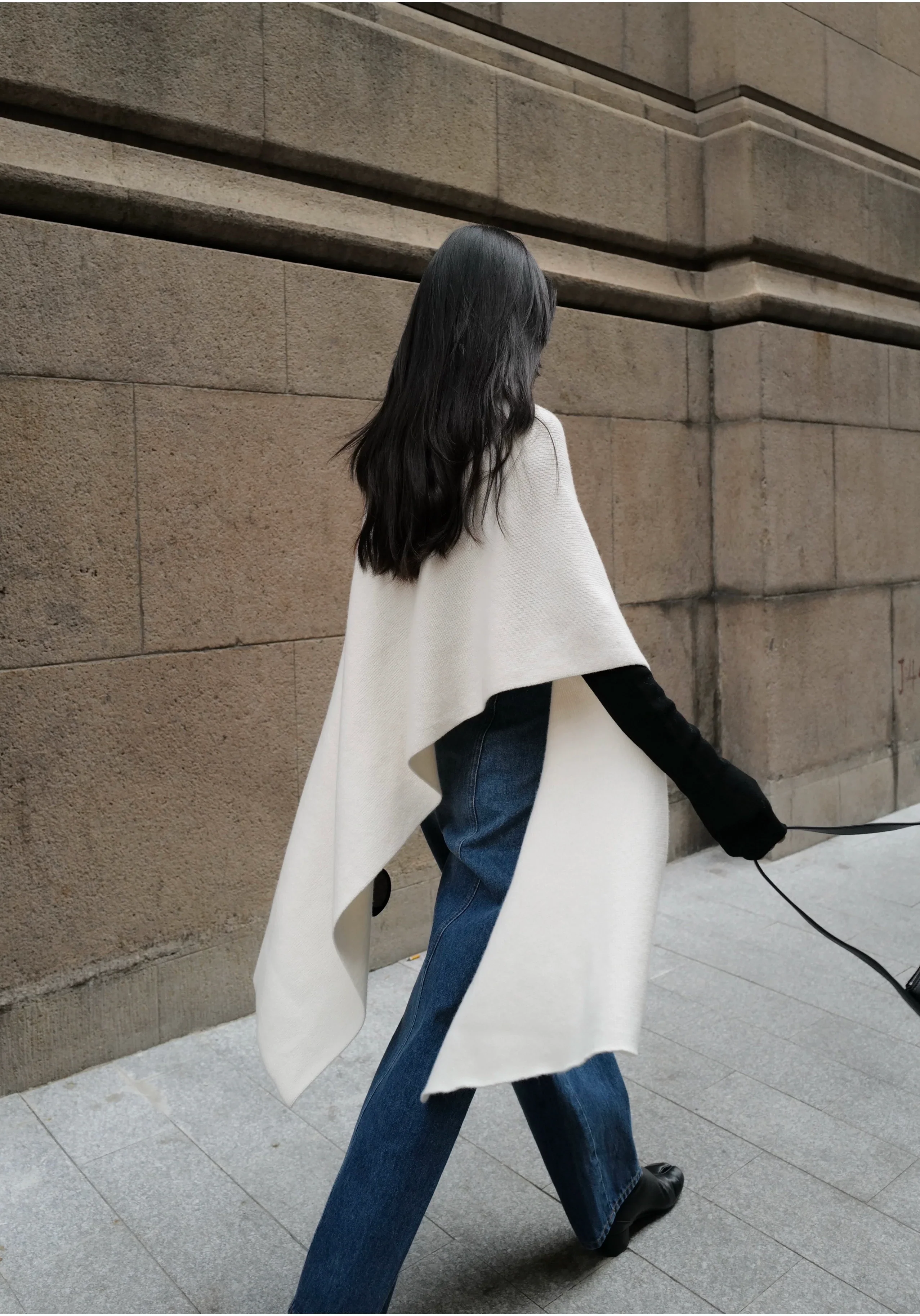 Italian Cashwool Knitted Poncho - Image 4