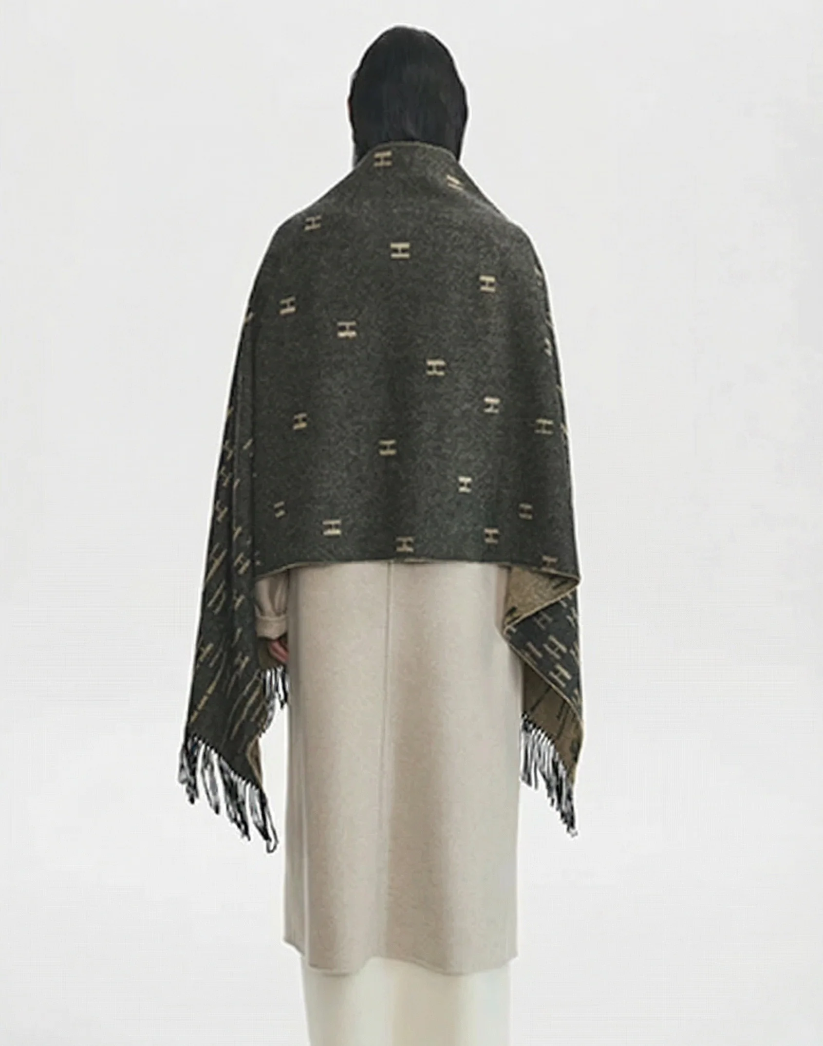 Jacquard Wool Scarf - Image 3