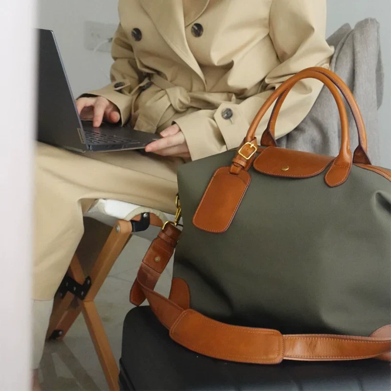 Large Capacity Commuter Tote Bag - Image 10