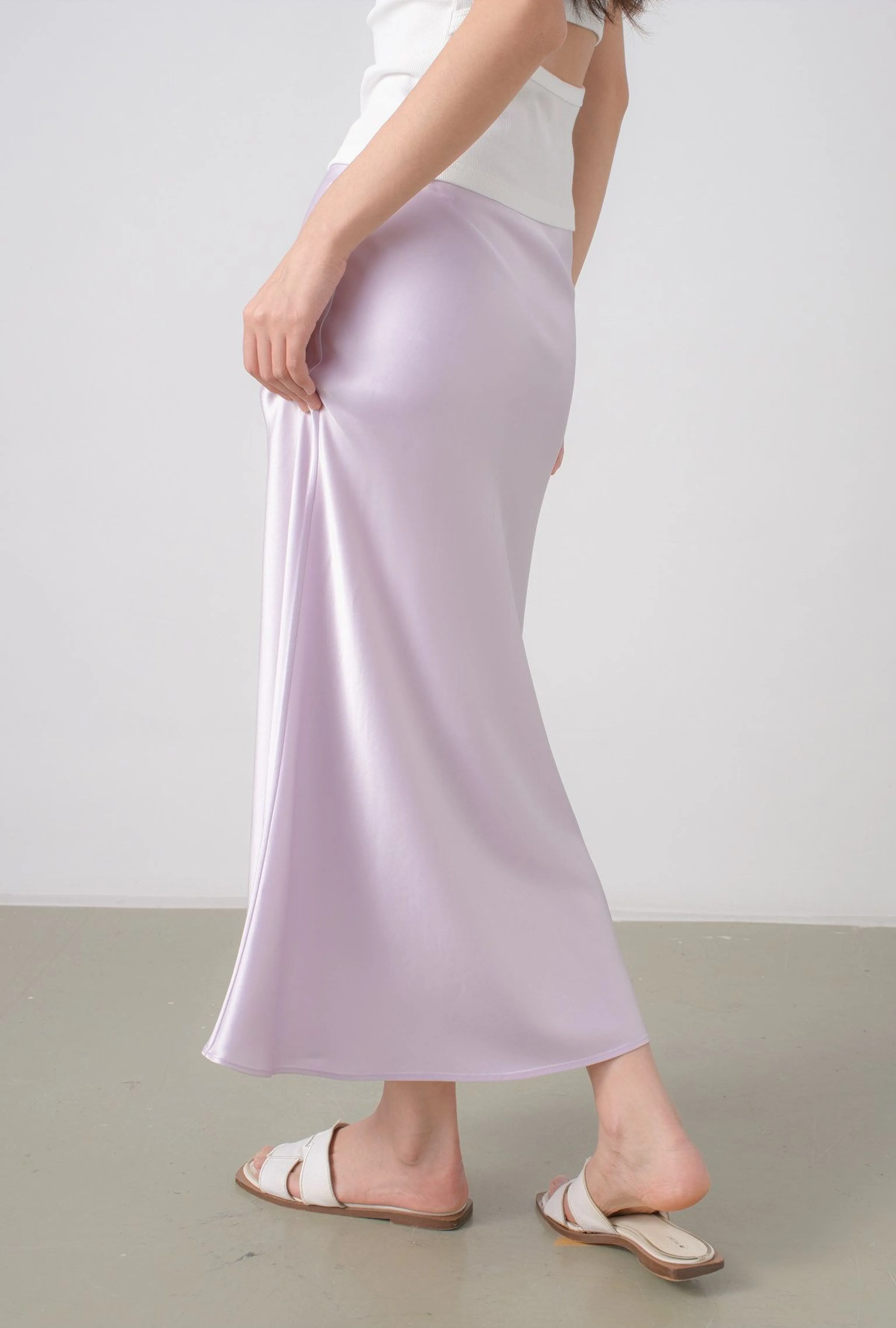 Lavender Satin Fishtail Midi Skirt - Image 5
