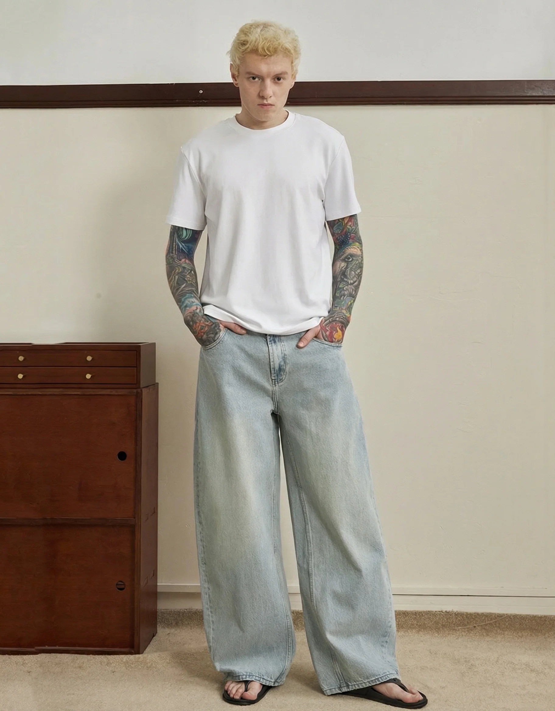 Light-Blue Wide-Leg Jeans - Image 3