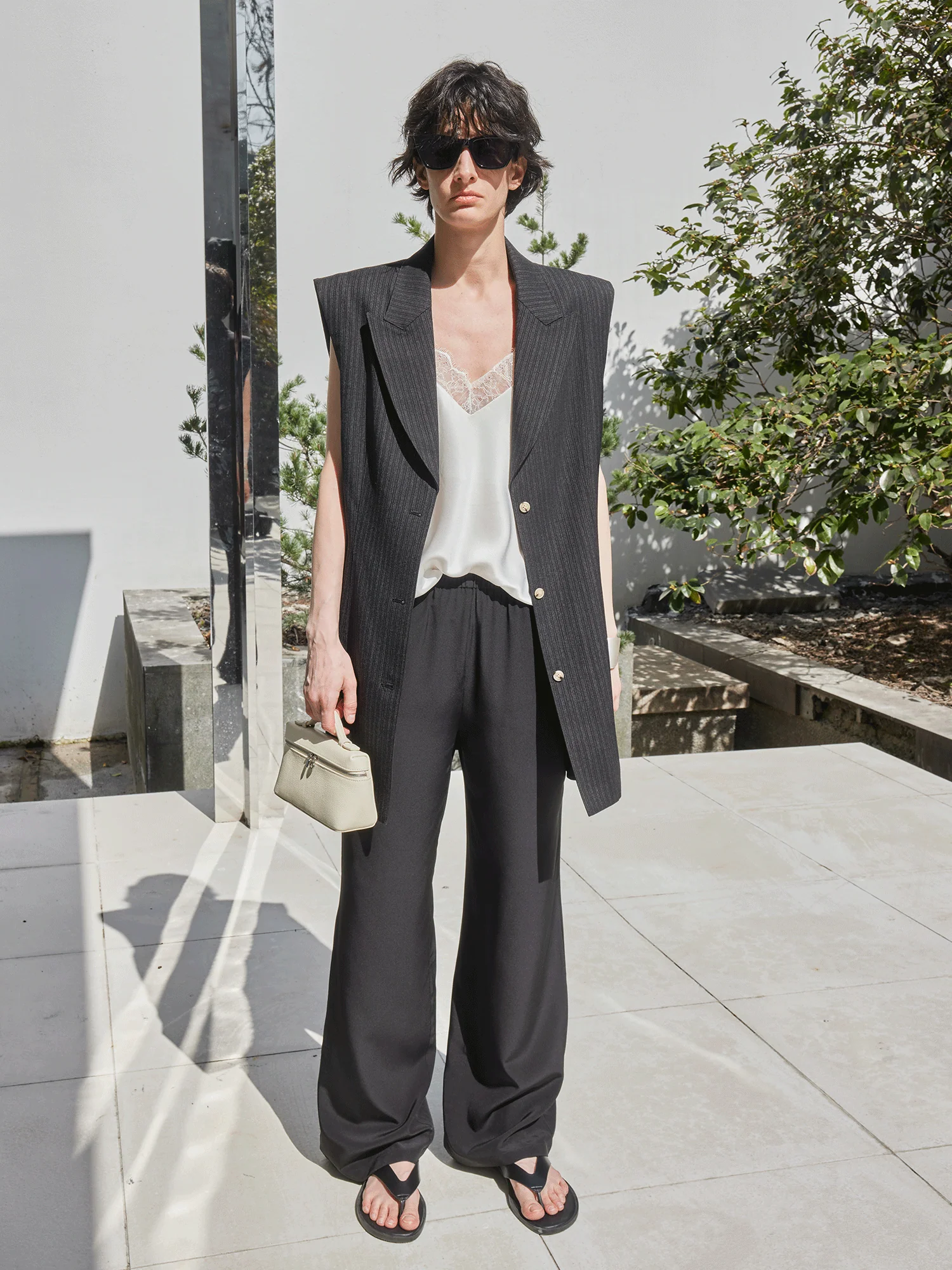 Lightweight Elastic-Waist Wide-Leg Pants - Image 3