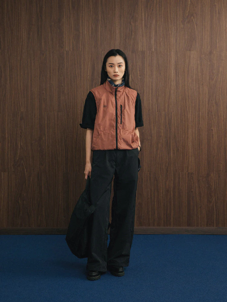 Lightweight Nylon Vest - Image 4