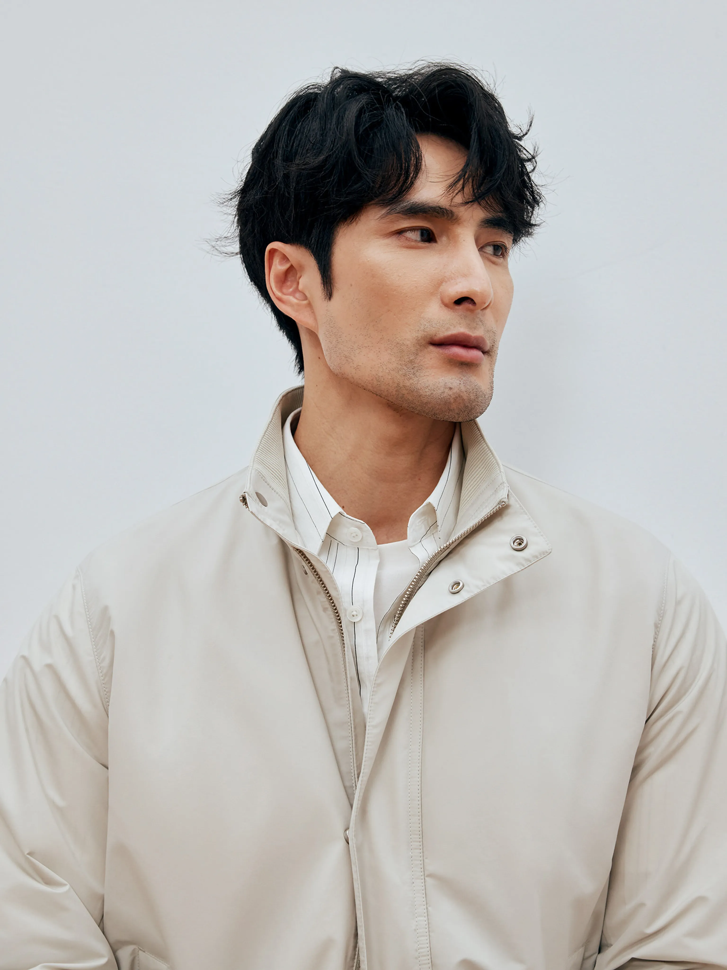 Lightweight Stand-Collar Zip Jacket - Image 4