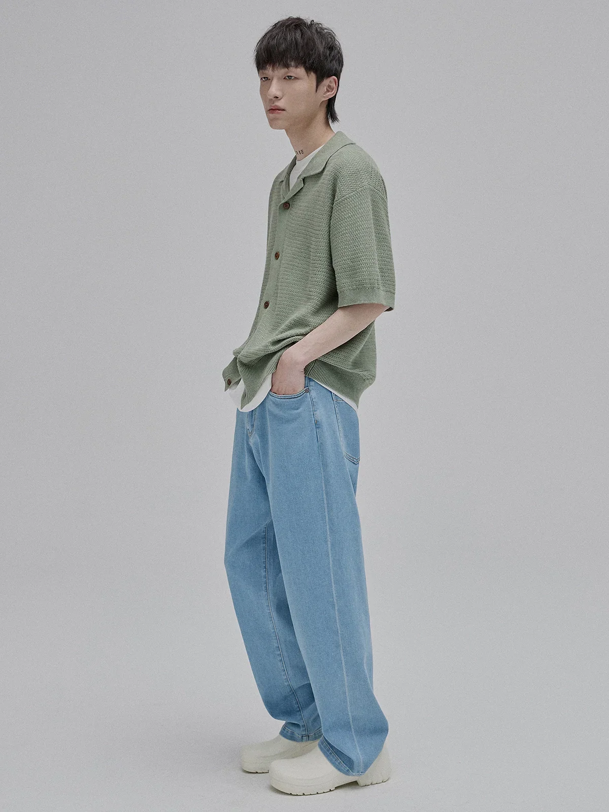 Lightweight Stretch Tapered Jeans - Image 5