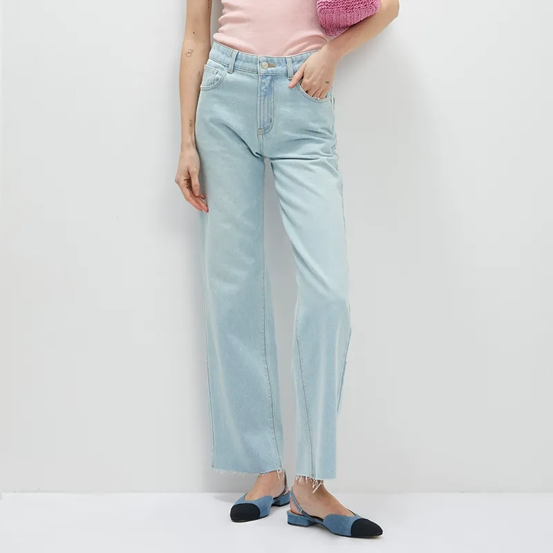 Lilith Slim Straight Jeans - Image 3