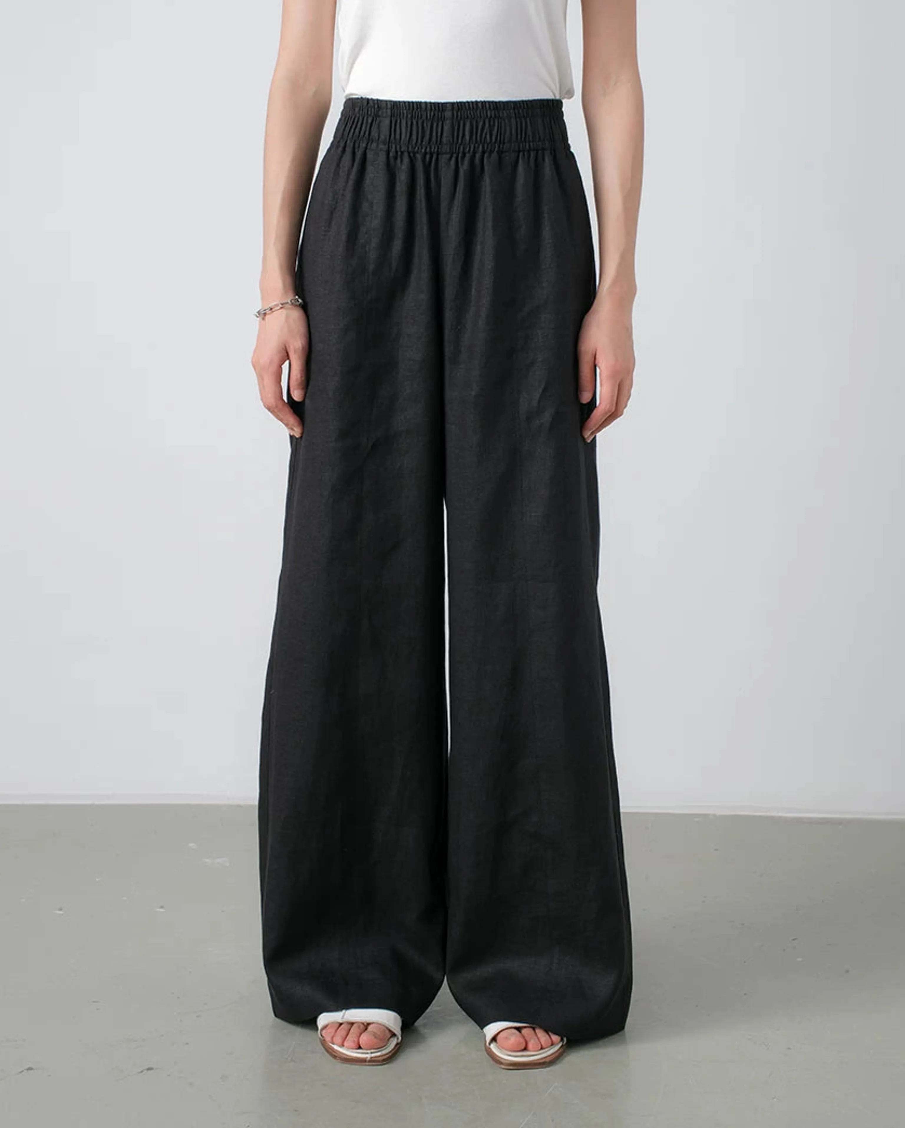Linen High-Waist Wide-Leg Trousers - Image 2
