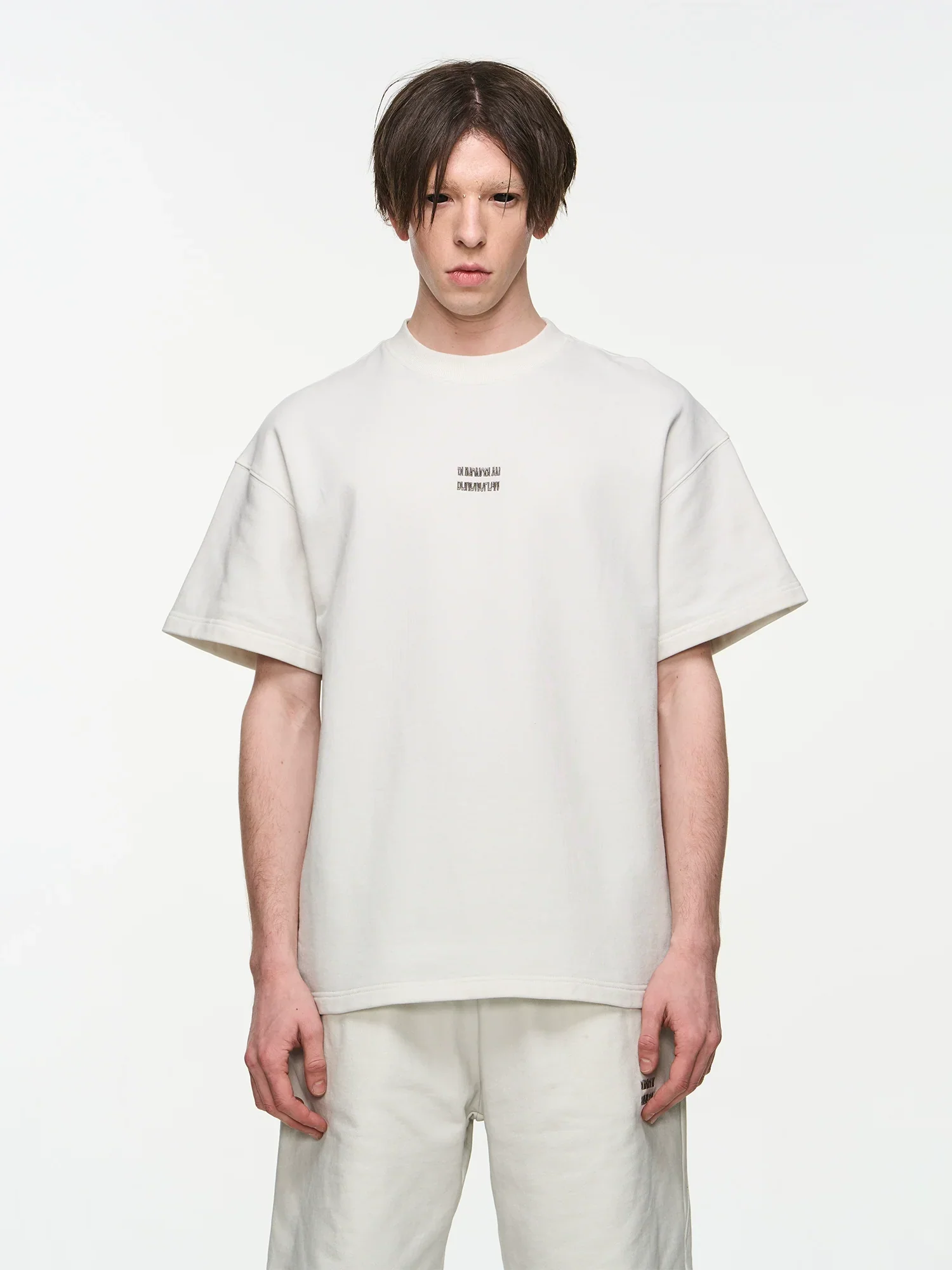 Liquid Embroidery Tee & Shorts Set