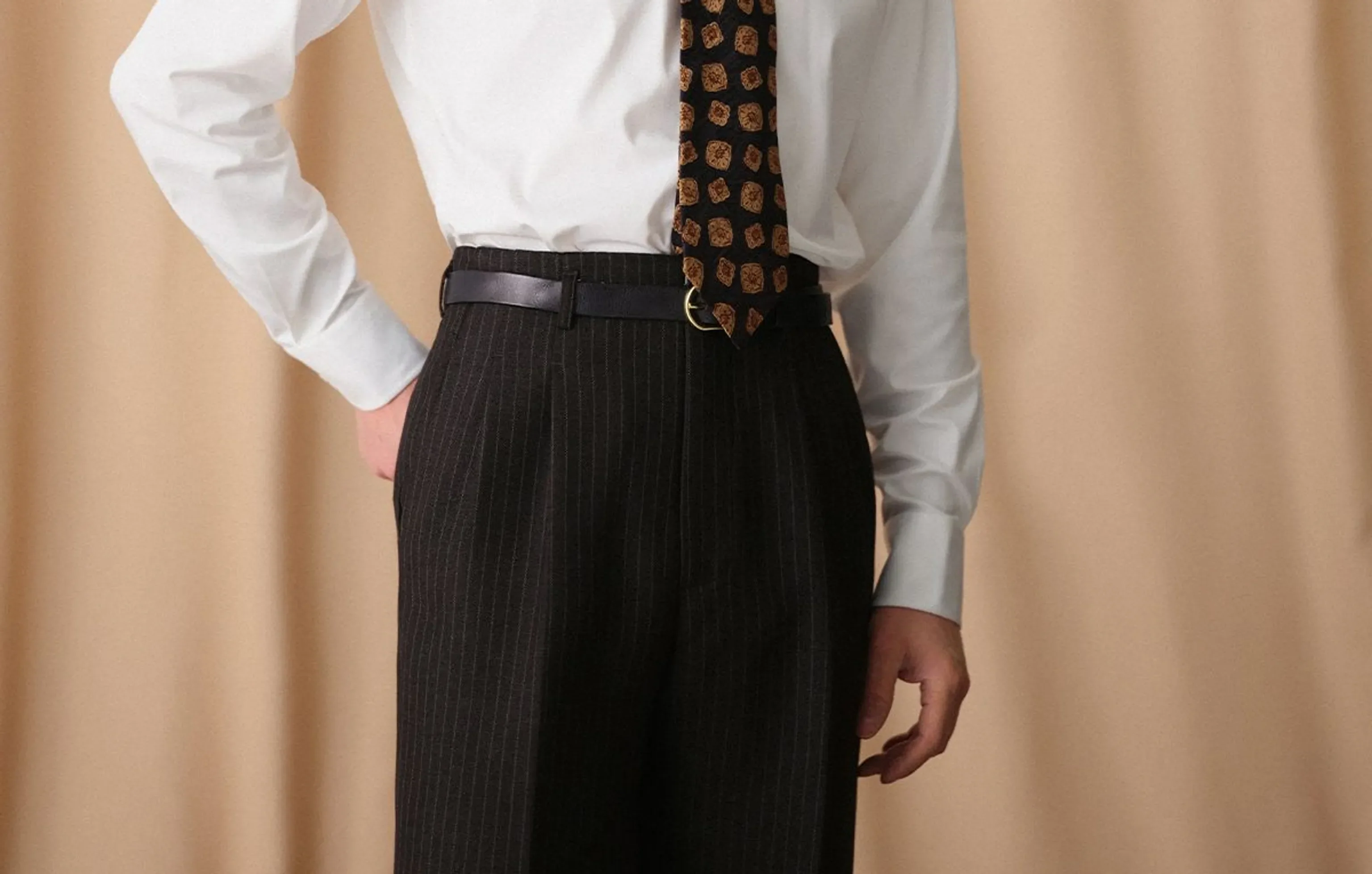 Long Pointed Collar White Shirt - Image 2