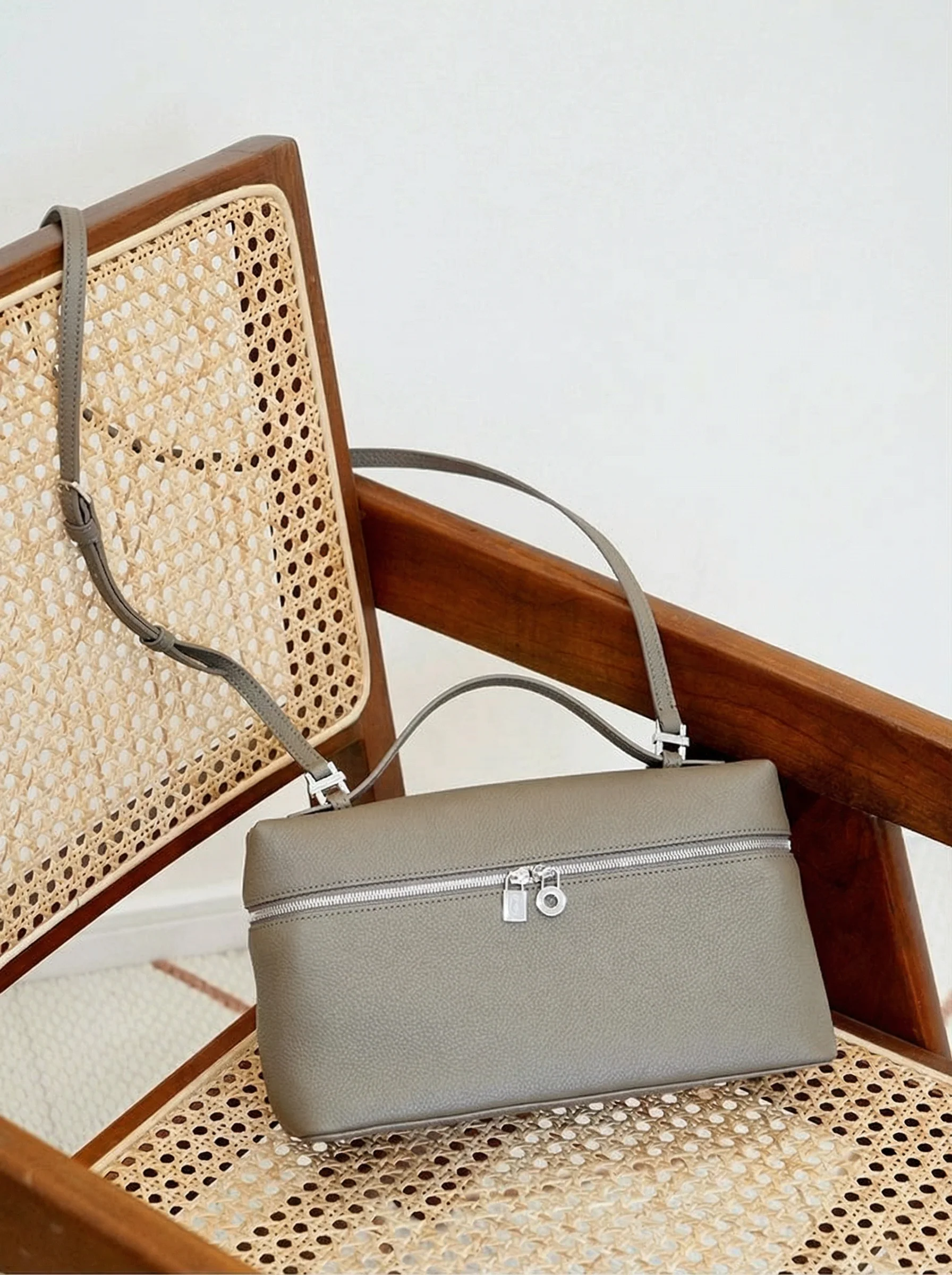 LP27 Calfskin Box Bag - Image 4