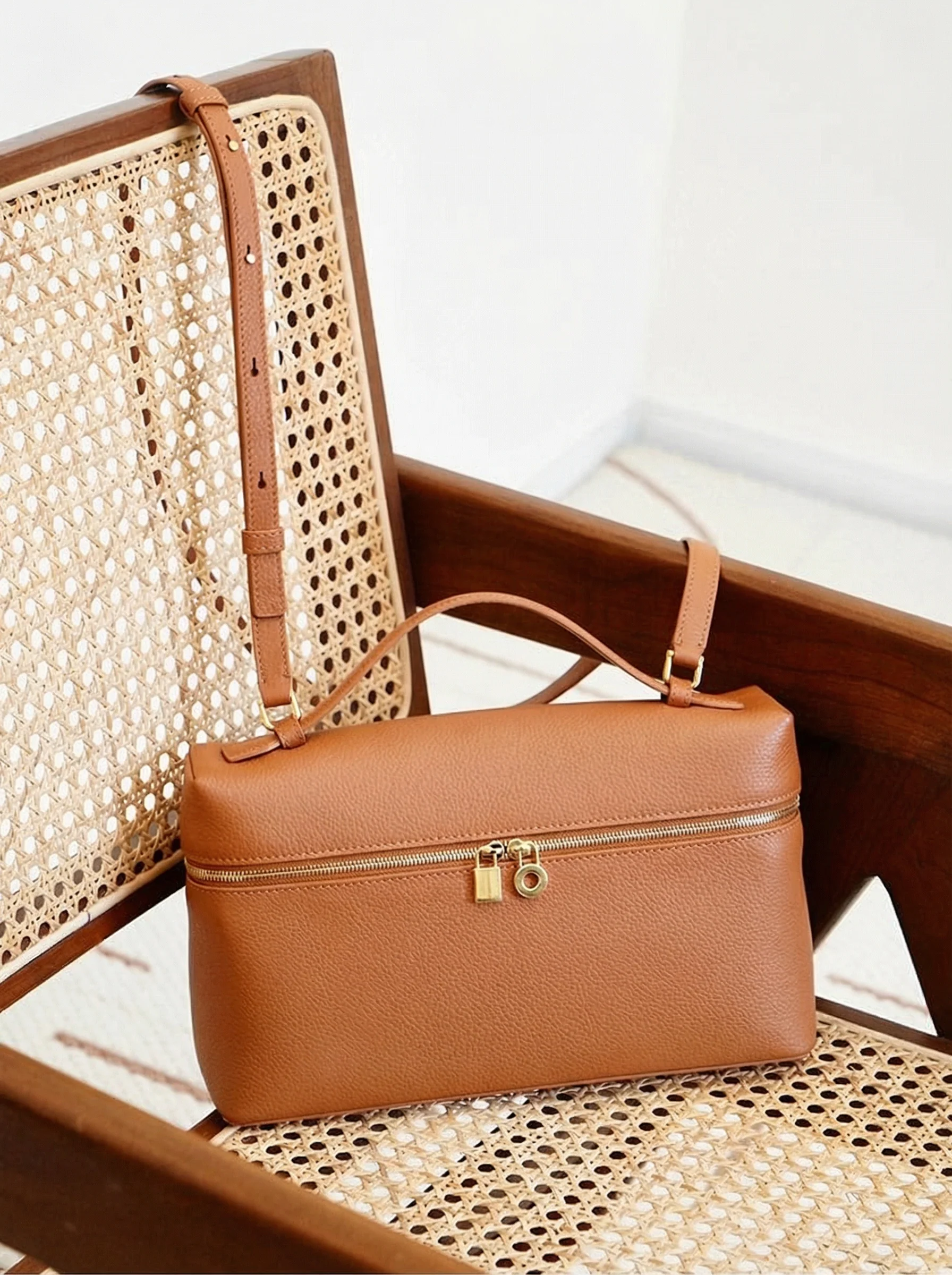 LP27 Calfskin Box Bag - Image 5