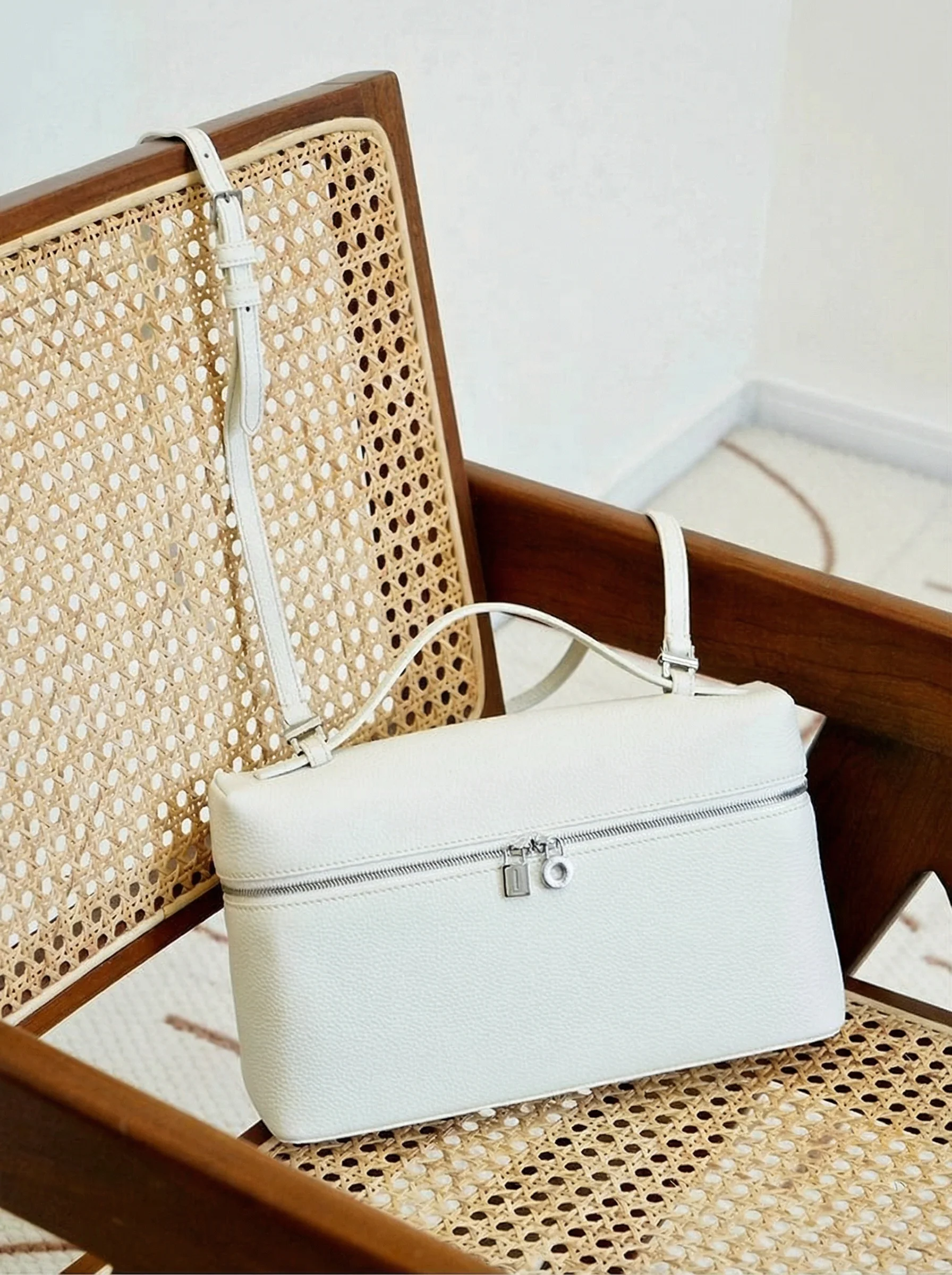 LP27 Calfskin Box Bag - Image 7