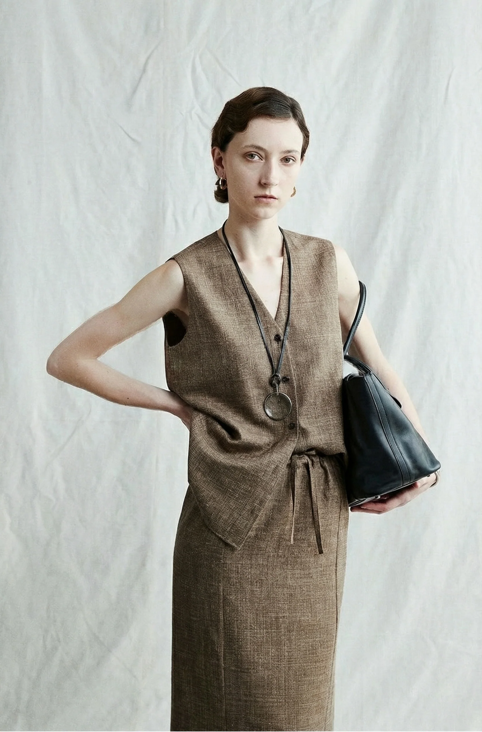 Luxurious Silk Linen Wool Suit - Image 18